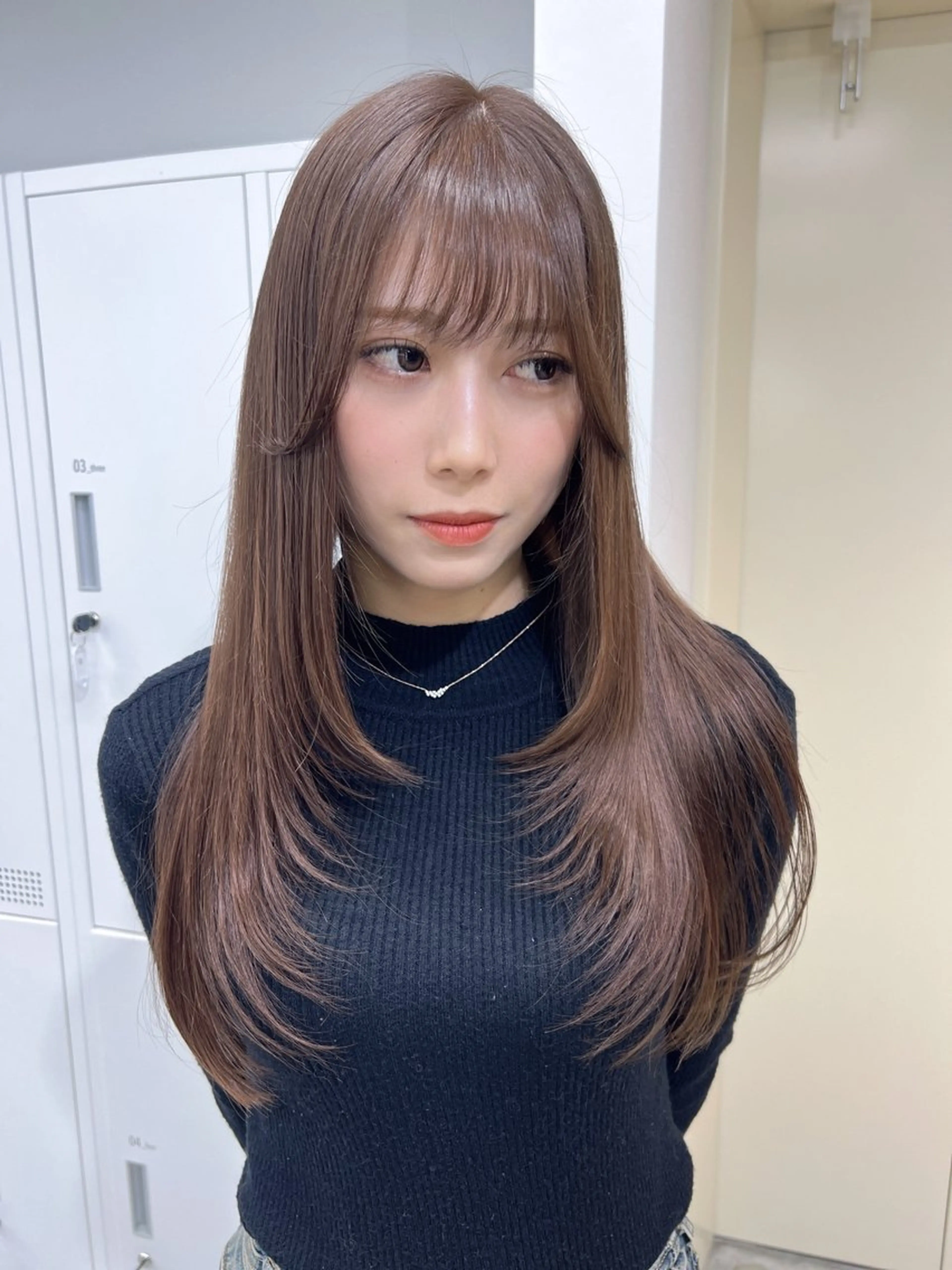 ［新規限定］レイヤーカット＋ブリーチカラー＋2stepトリートメントの写真