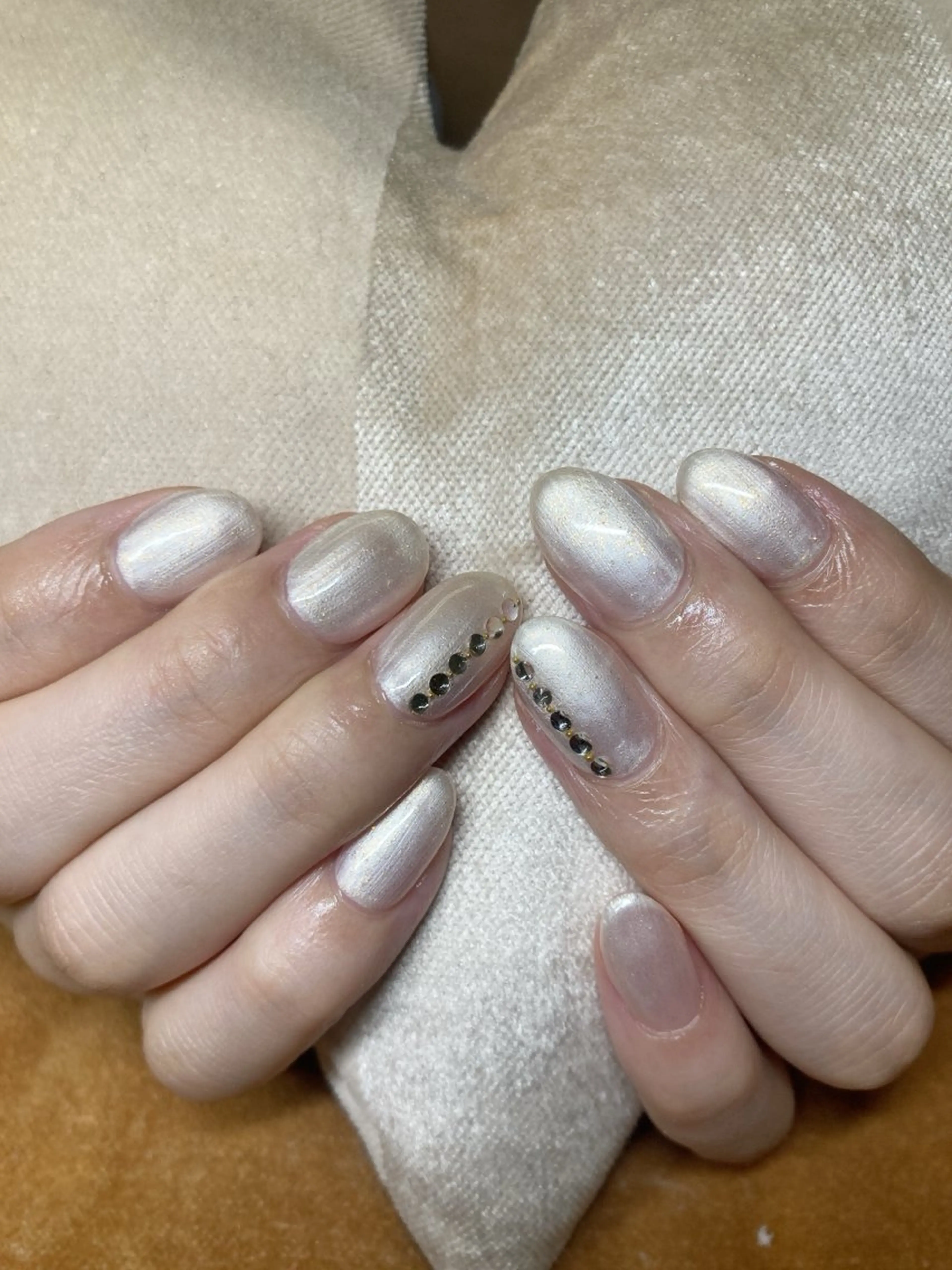 ネイル ECLAT エクラ所属・寺山 千鶴のネイルデザイン