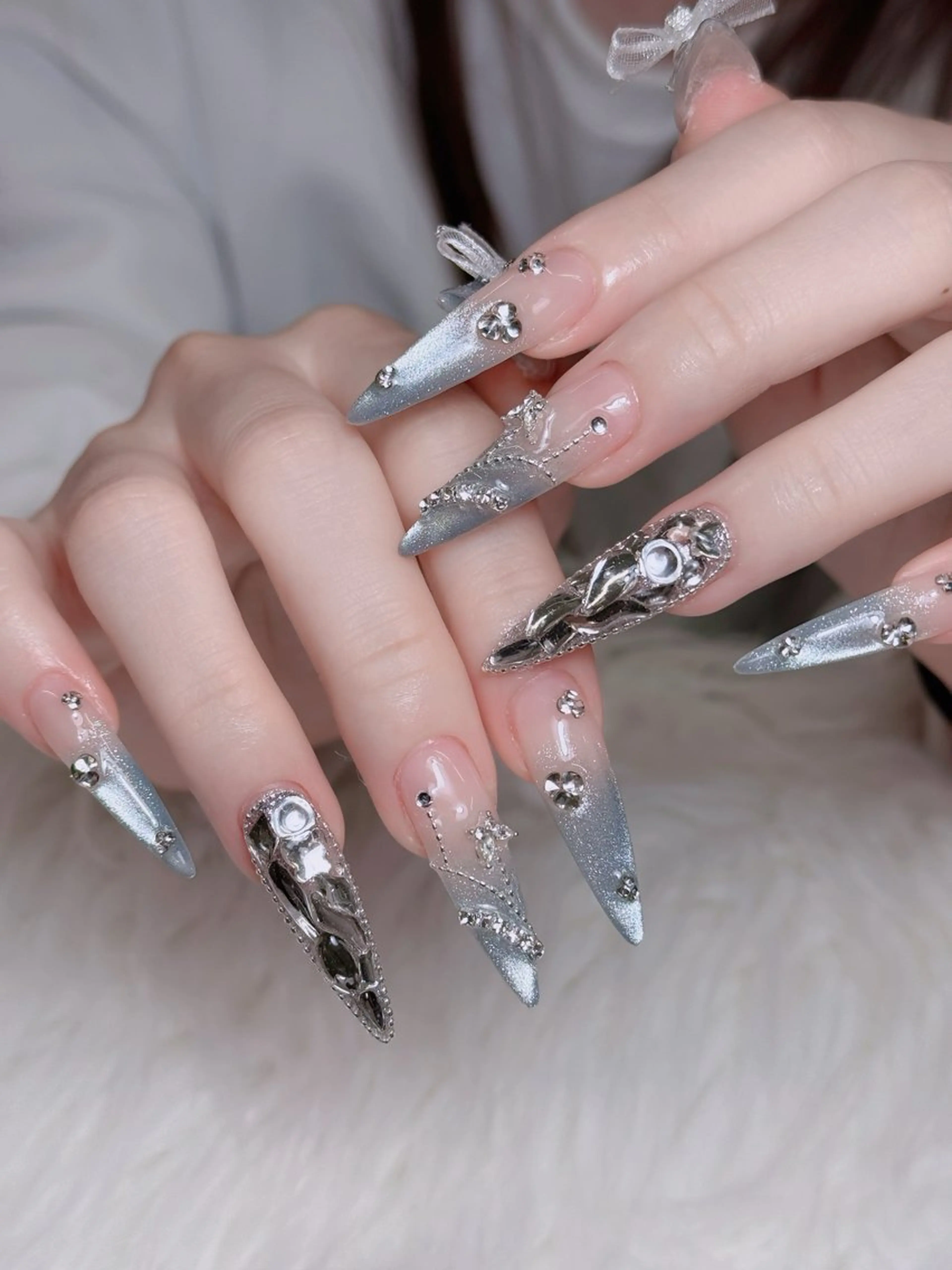 ネイル オーロラネイル チークネイル フットネイル フレンチネイル ハロウィン ハンドネイル Lumi Nail 新大久保3‘のネイルデザイン