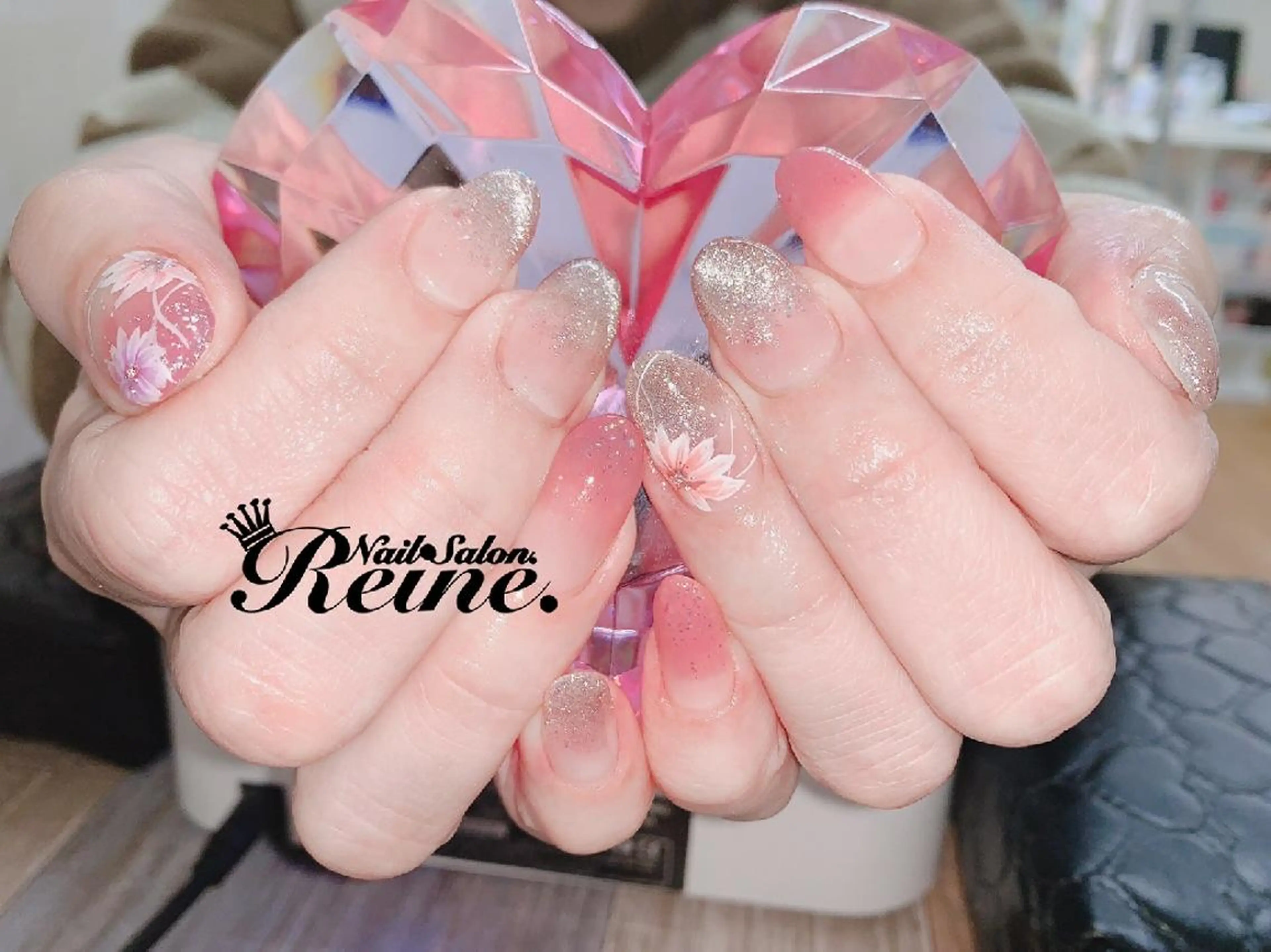ネイル キラキラネイル ピンク Nailsalon Reine所属・玉栄 伶奈のネイルデザイン