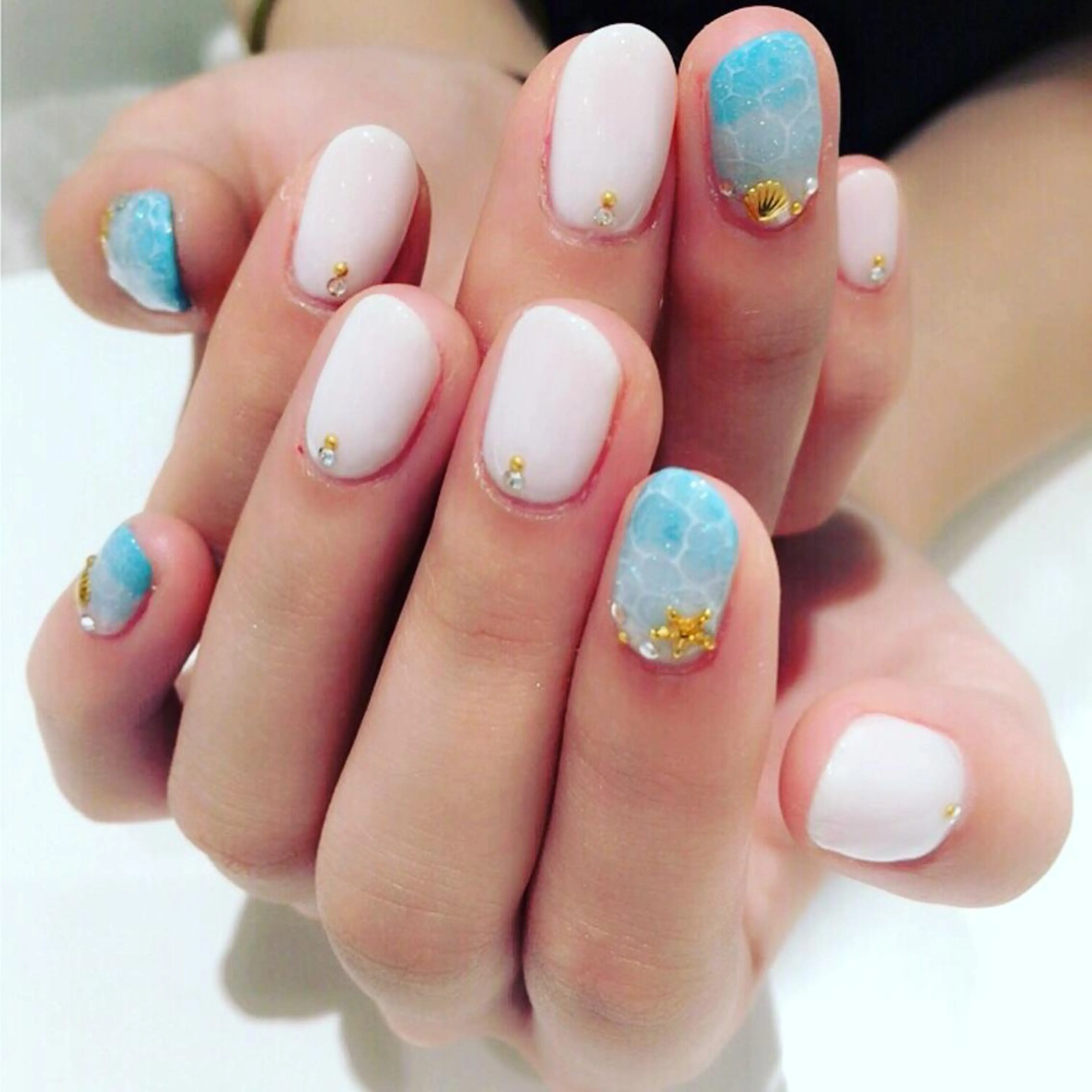 ネイル 山藤 萌永のネイルデザイン