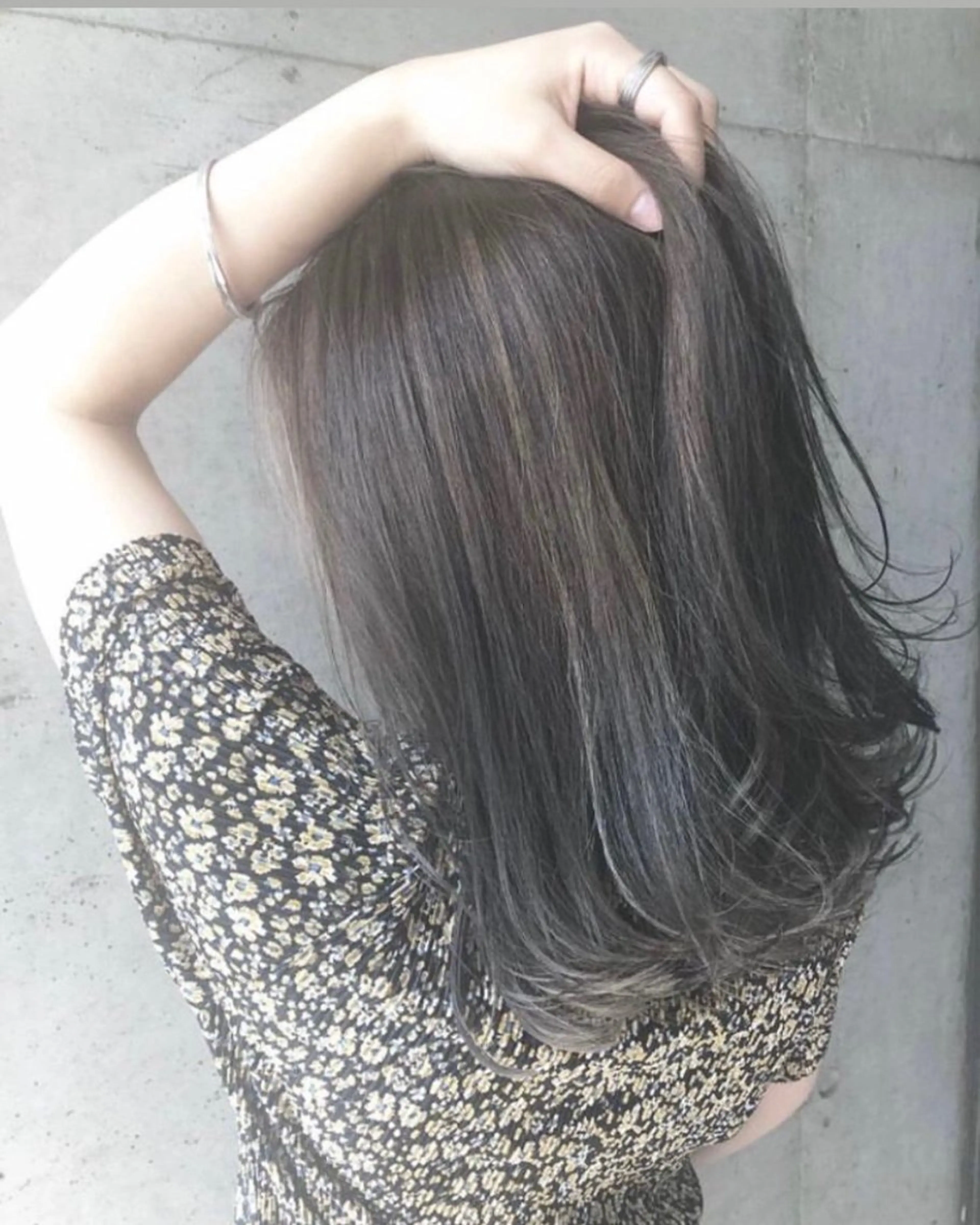 ロング カラー パーマ ヘアアレンジ メンズ キッズ ハーフアップ 子どものヘアアレンジ メンズバレイヤージュ メンズブリーチ メンズハイライト カット ヘアカラー トリートメント ヘッドスパ ヘアセット grand story/colulu渋谷2号店所属・kotona 🤍miuraのヘアスタイル