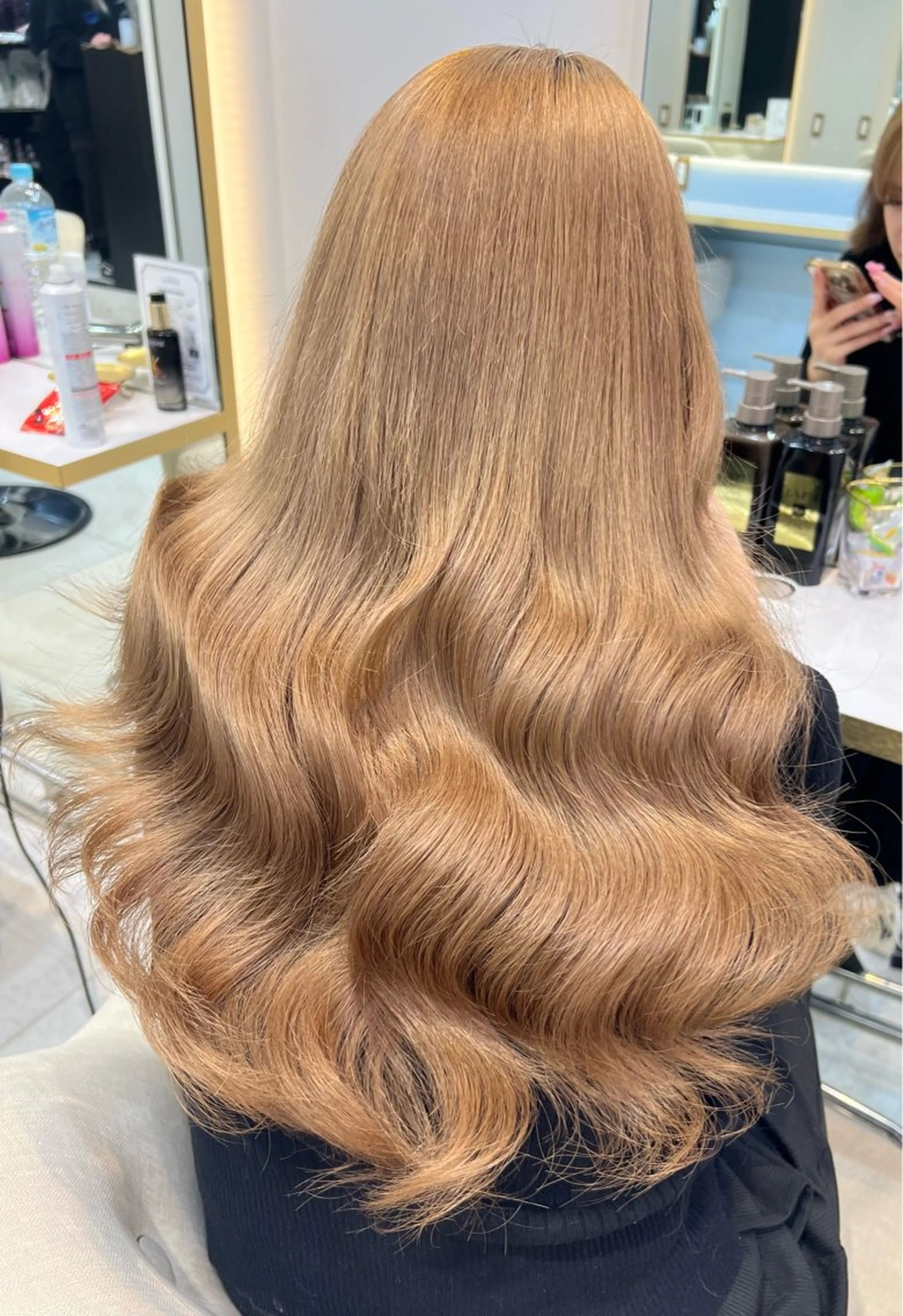 セミロング カラー シールエクステ ベージュカラー ブリーチ ケアブリーチ 透明感カラー ヘアカラー ハイトーン/髪質改善 🦋KASUGA🖤のヘアスタイル