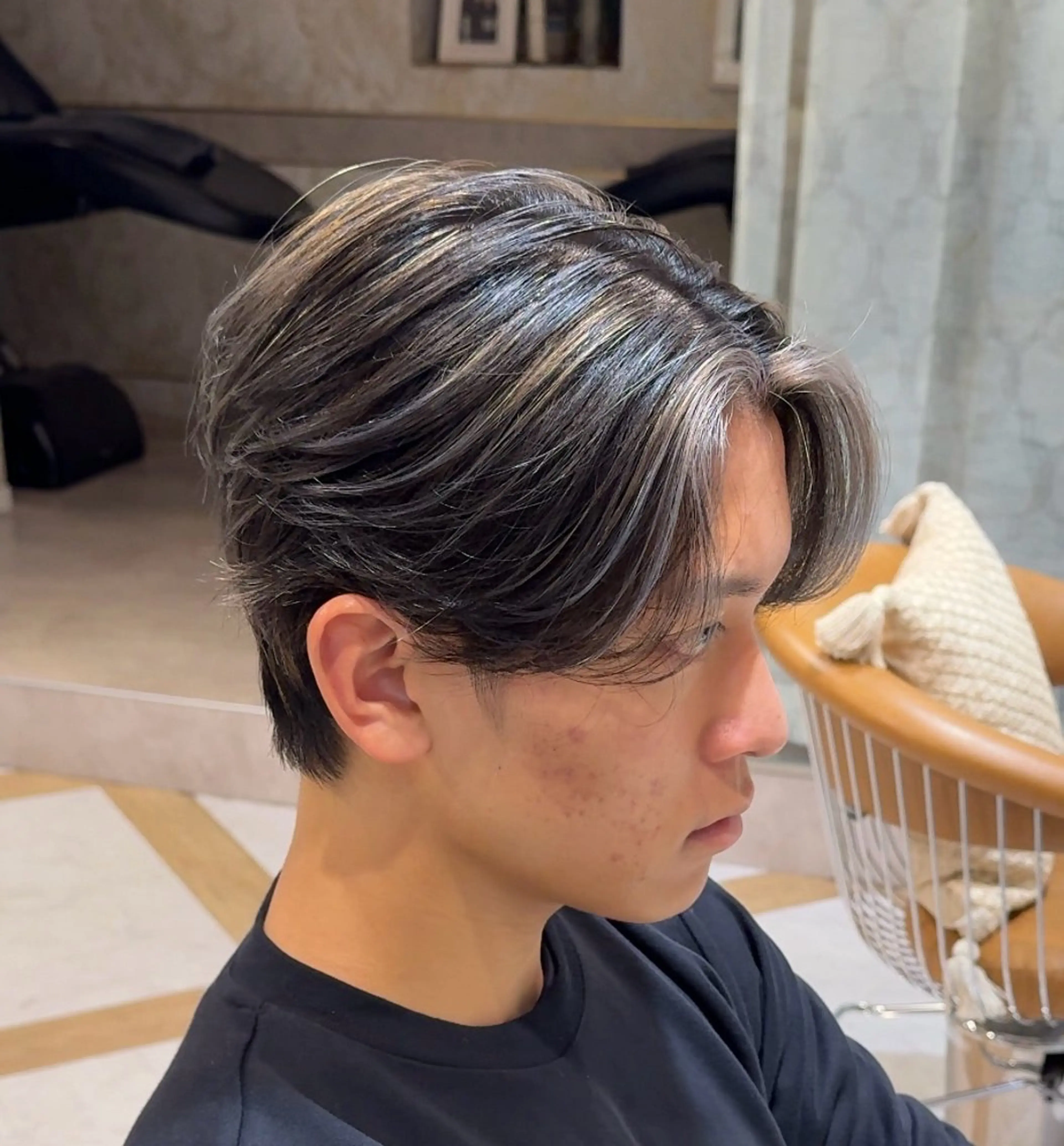 【メンズ限定】似合わせカット＋ハイライト(ブリーチ)＋トリートメント🔥 心斎橋の写真