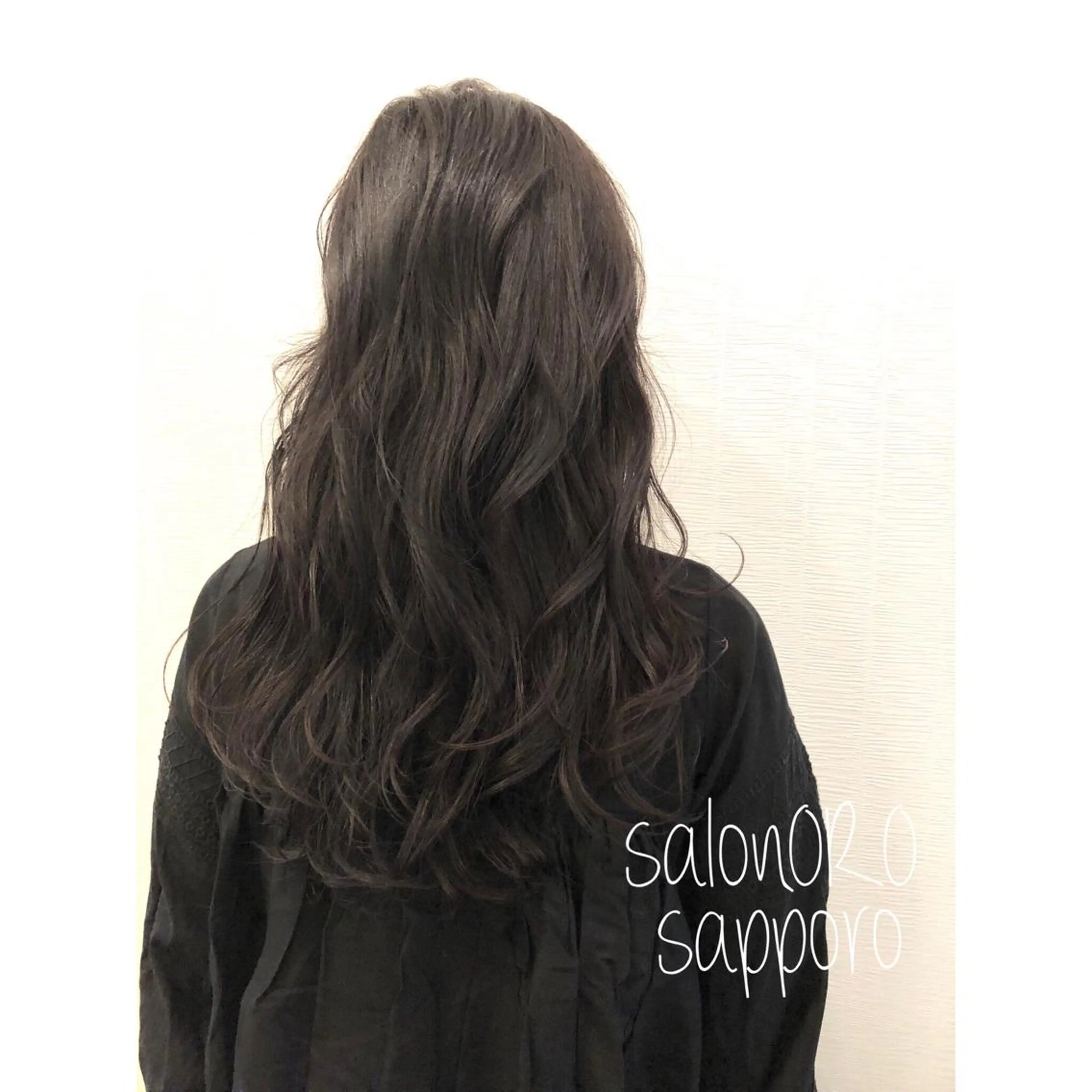 ロング 平川 友希子のヘアスタイル