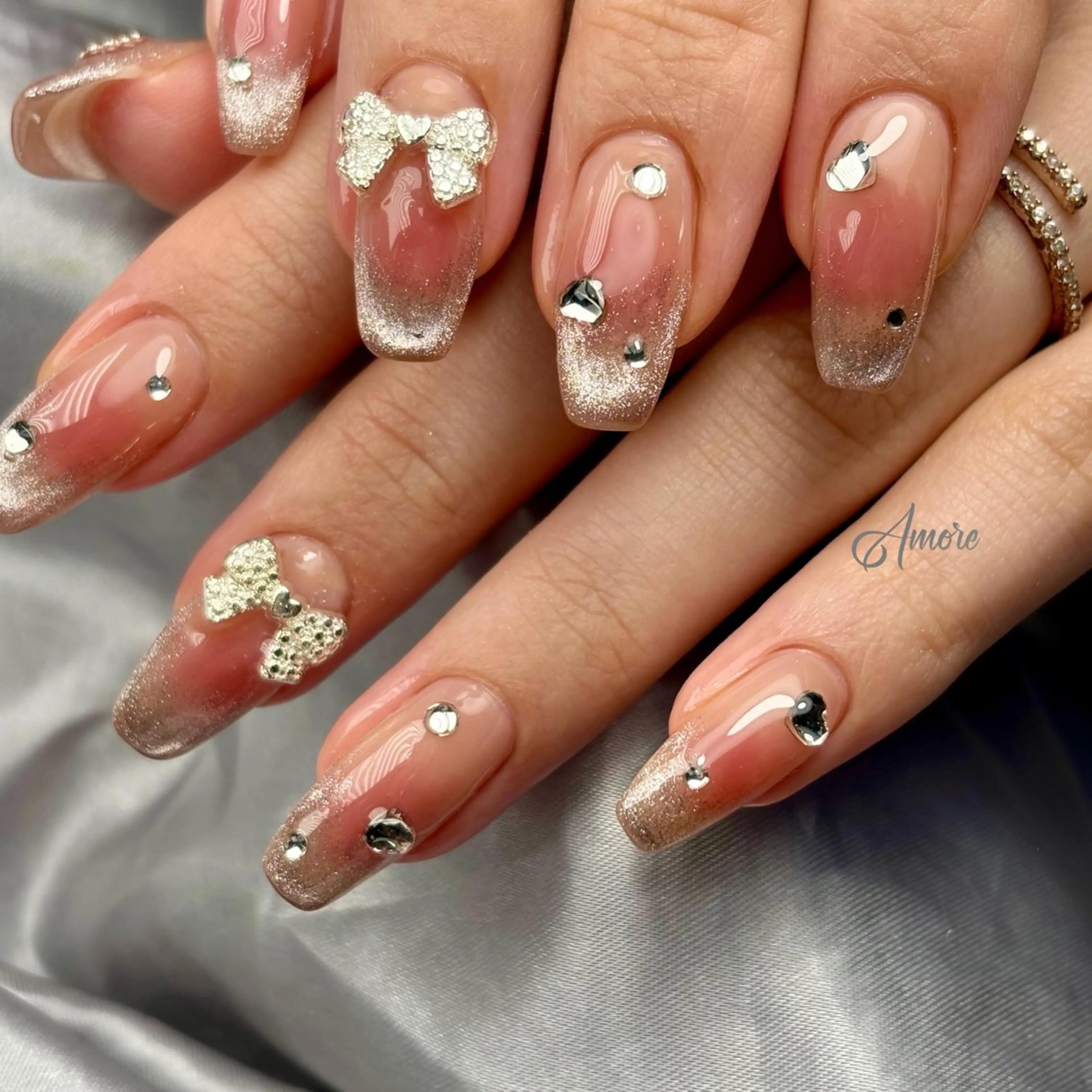 ネイル ジェルネイル キラキラネイル 韓国ネイル マグネットネイル パラジェル You kyehwaのネイルデザイン