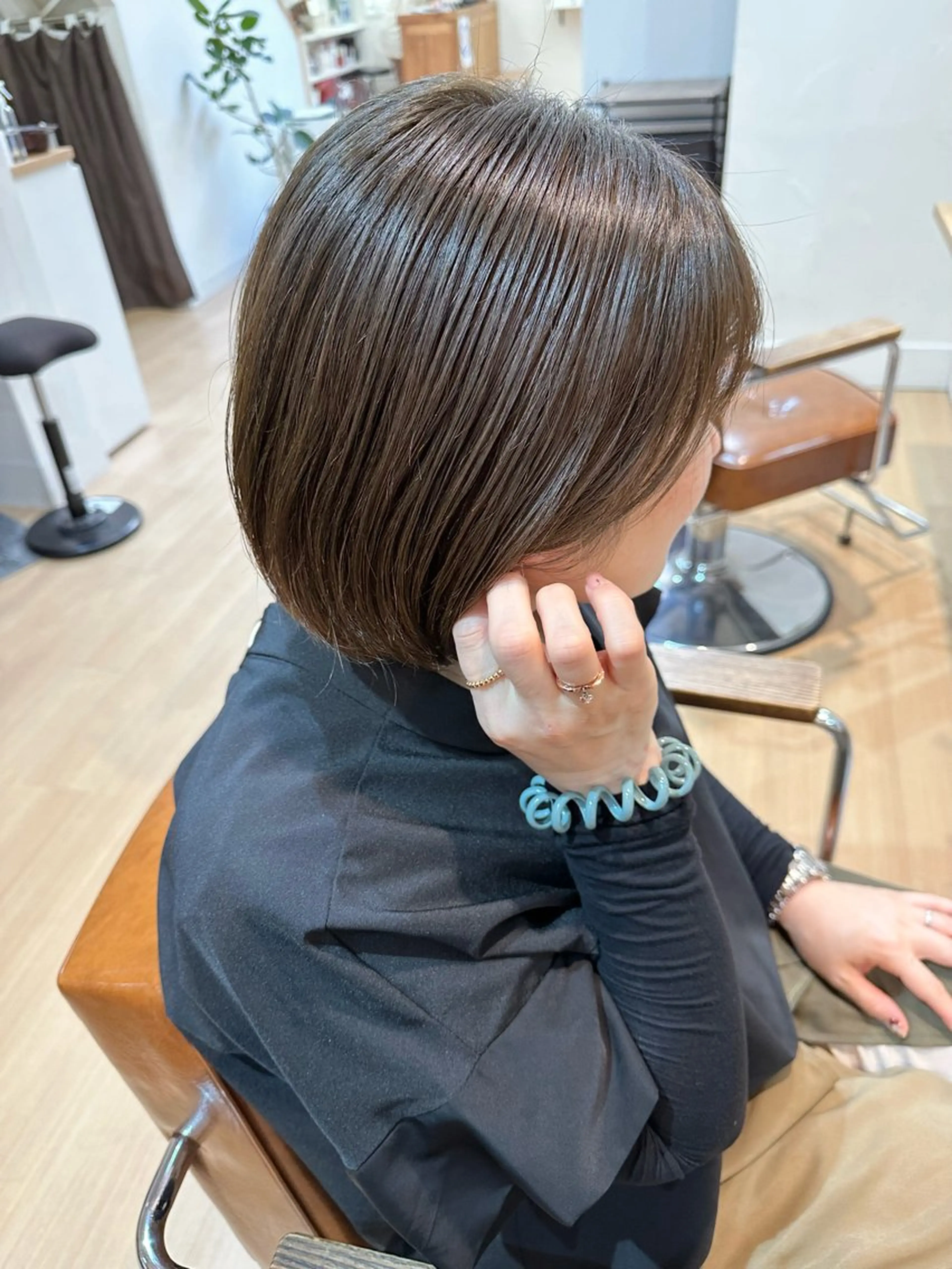 ショート カラー ベージュカラー オリーブベージュ luve heart's And Be  minamisemba所属・脇坂 佳世の眉毛・アイブロウイメージ