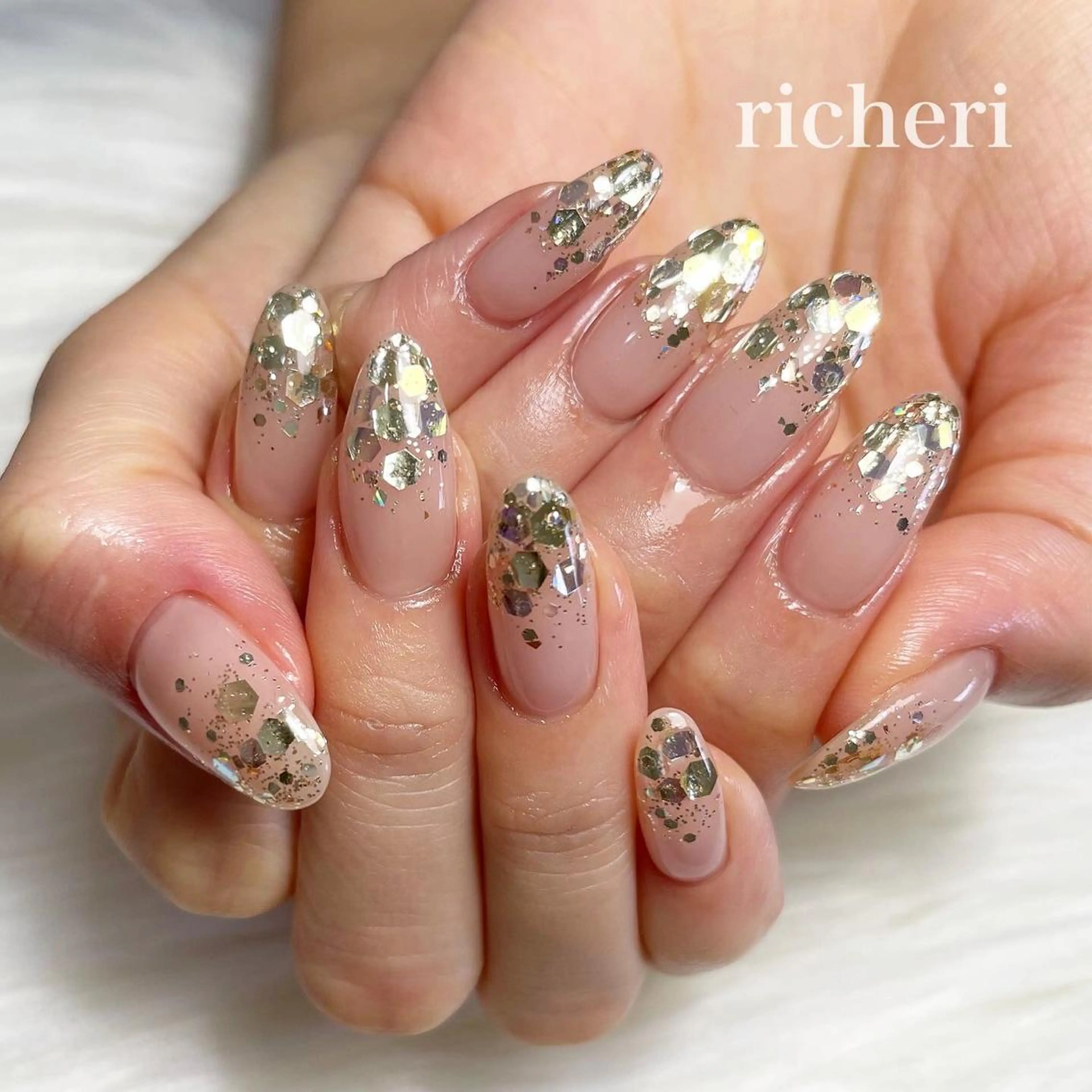 ミディアム ネイル 韓国風ヘア アートネイル フットネイル フレンチネイル ジェルネイル richeri beautyのエステ・リラクイメージ