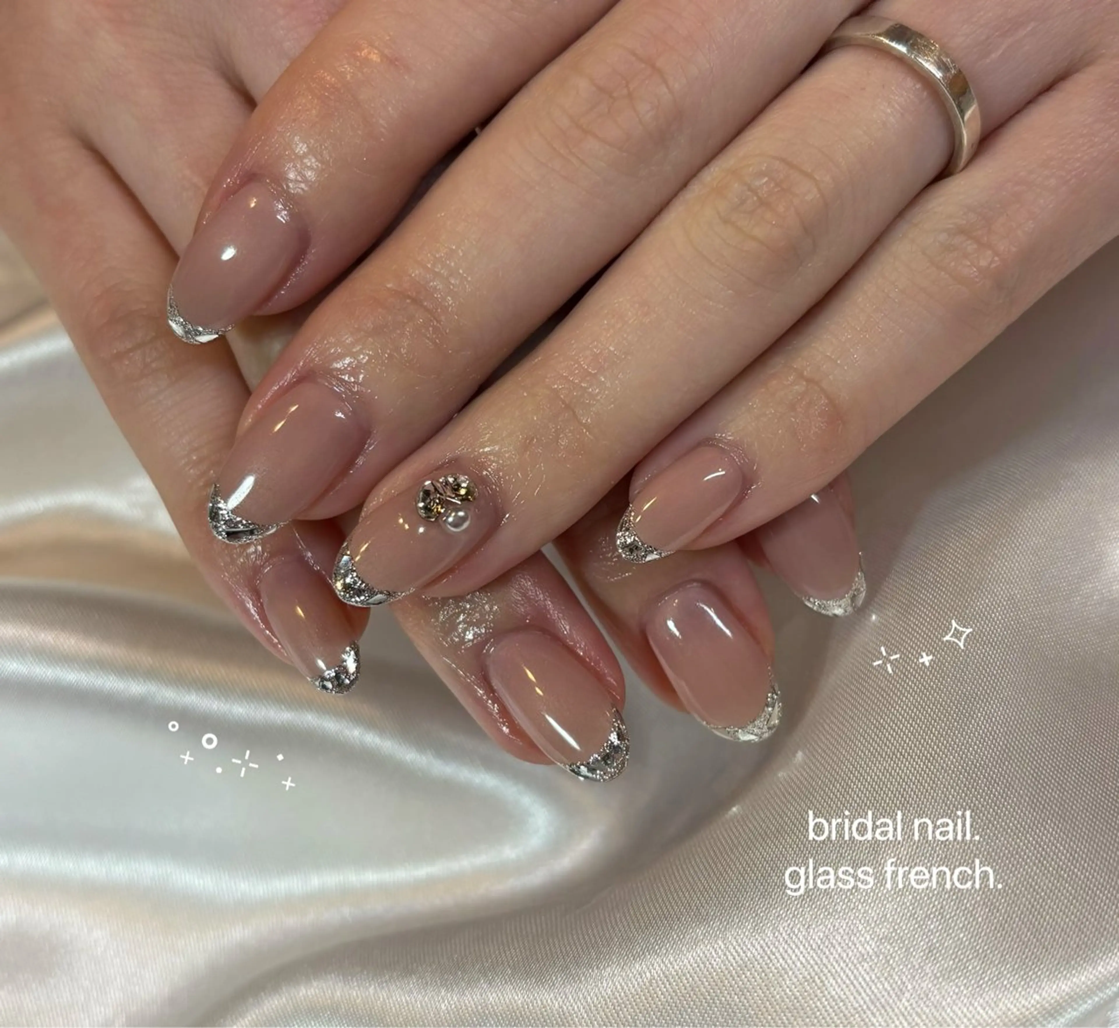 ネイル フレンチネイル ガラスフレンチ ピンク ブライダルネイル Chat　noir所属・【chatnoir】 MIYUのネイルデザイン