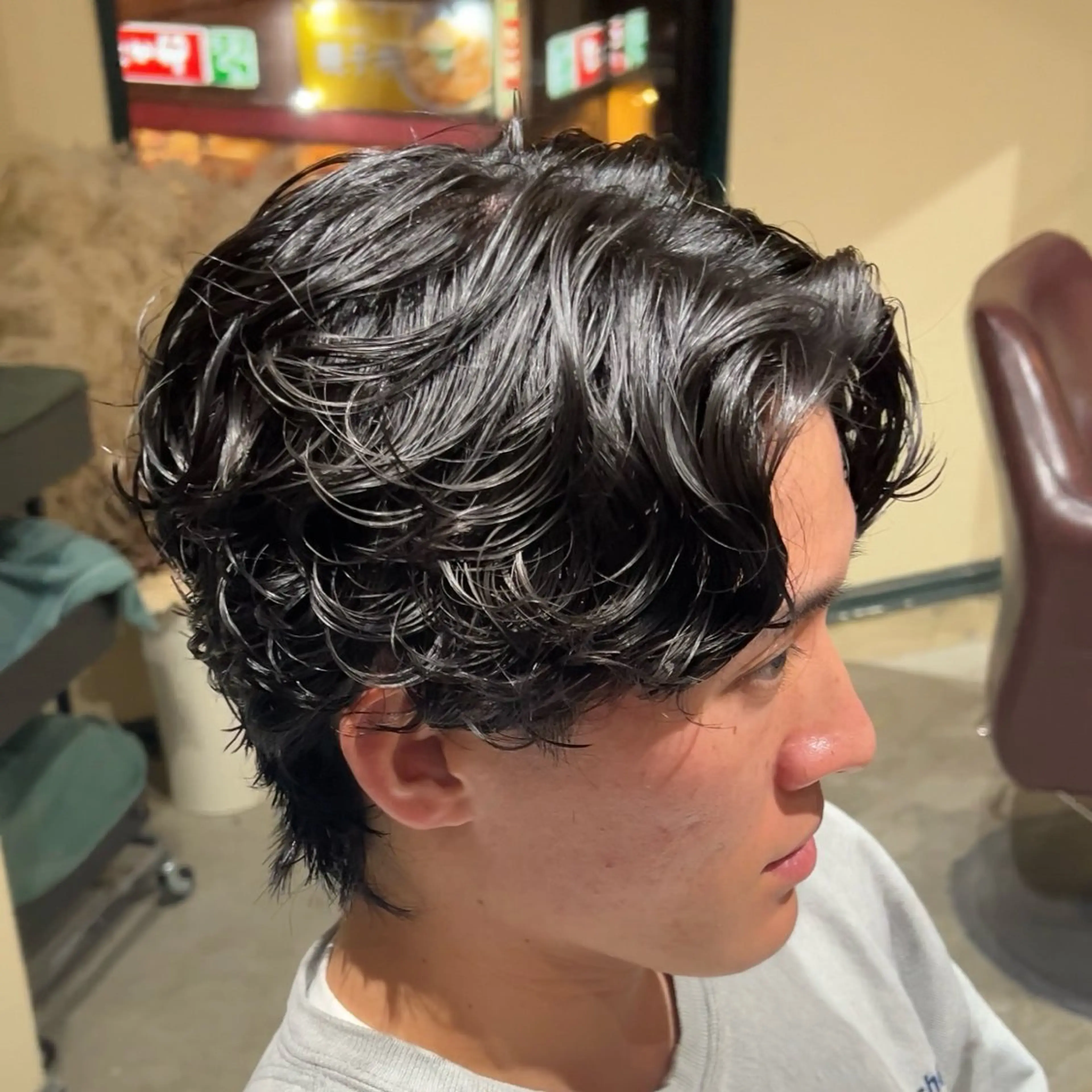 パーマ メンズ カット パーマ メンズパーマ眉毛 特化アユム🔥のヘアスタイル