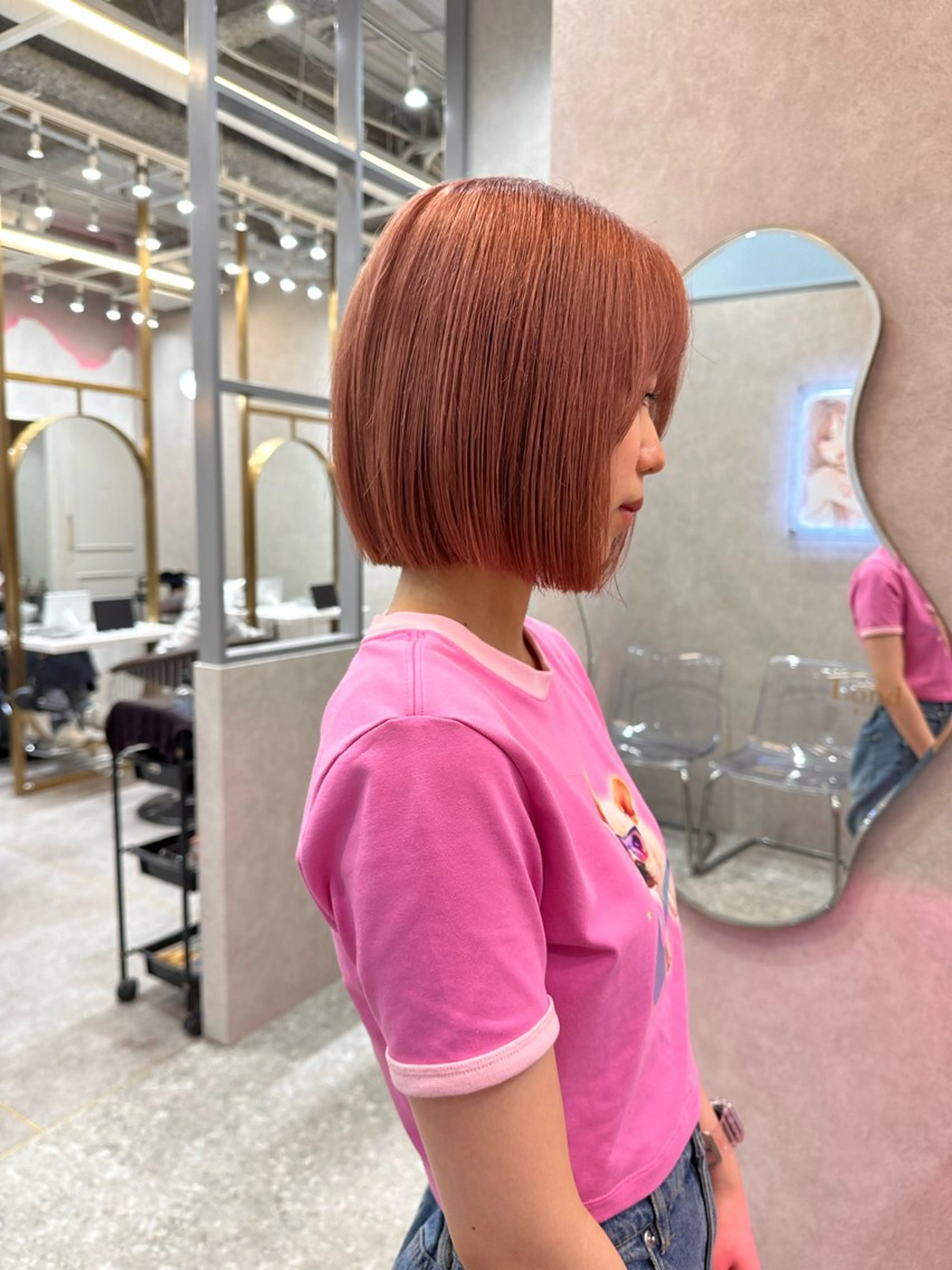 ミディアム ヘアカラー yuuto🌈 冬の透け感カラーのヘアスタイル