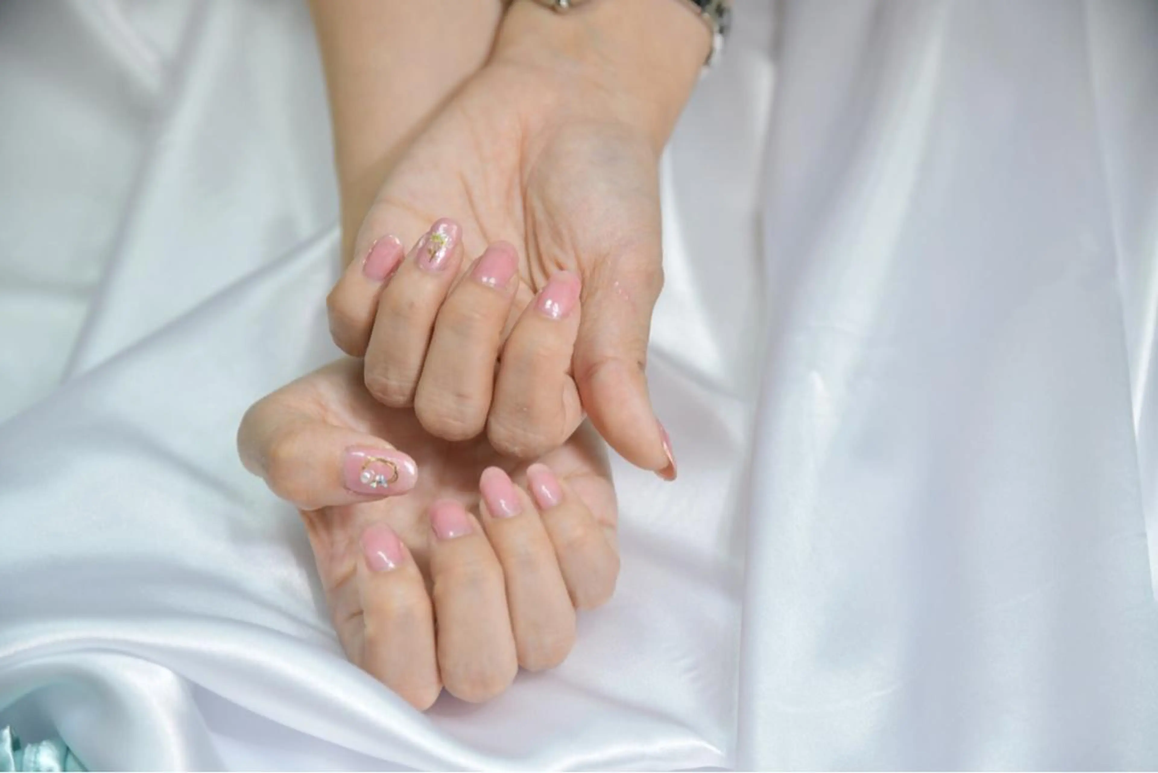 ネイル 東京セルフネイルサロン所属・M MIKIKOのネイルデザイン