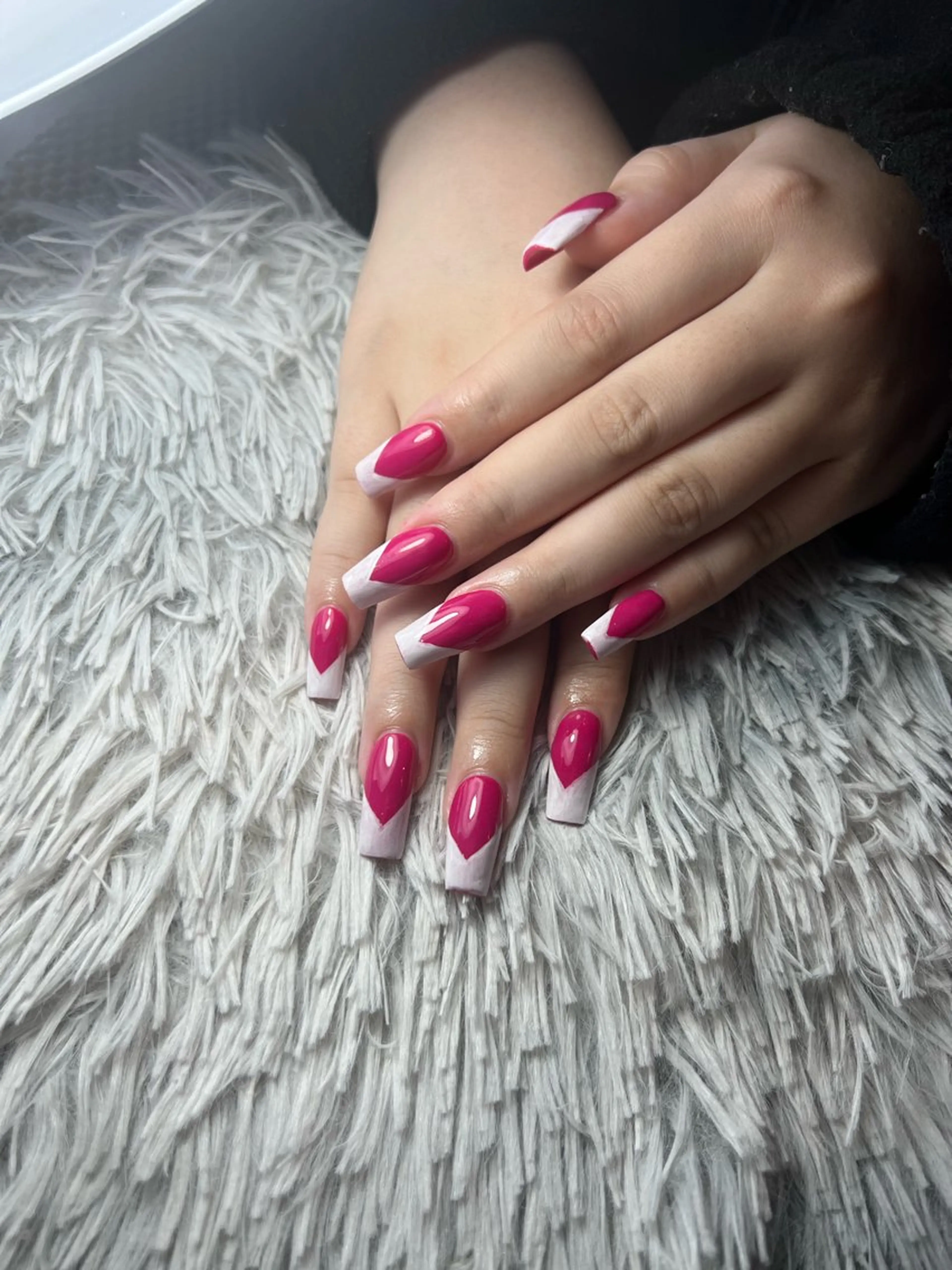 ネイル フレンチネイル スカルプネイル スクエアネイル ハンドネイル シェヌネイル JURAのネイルデザイン