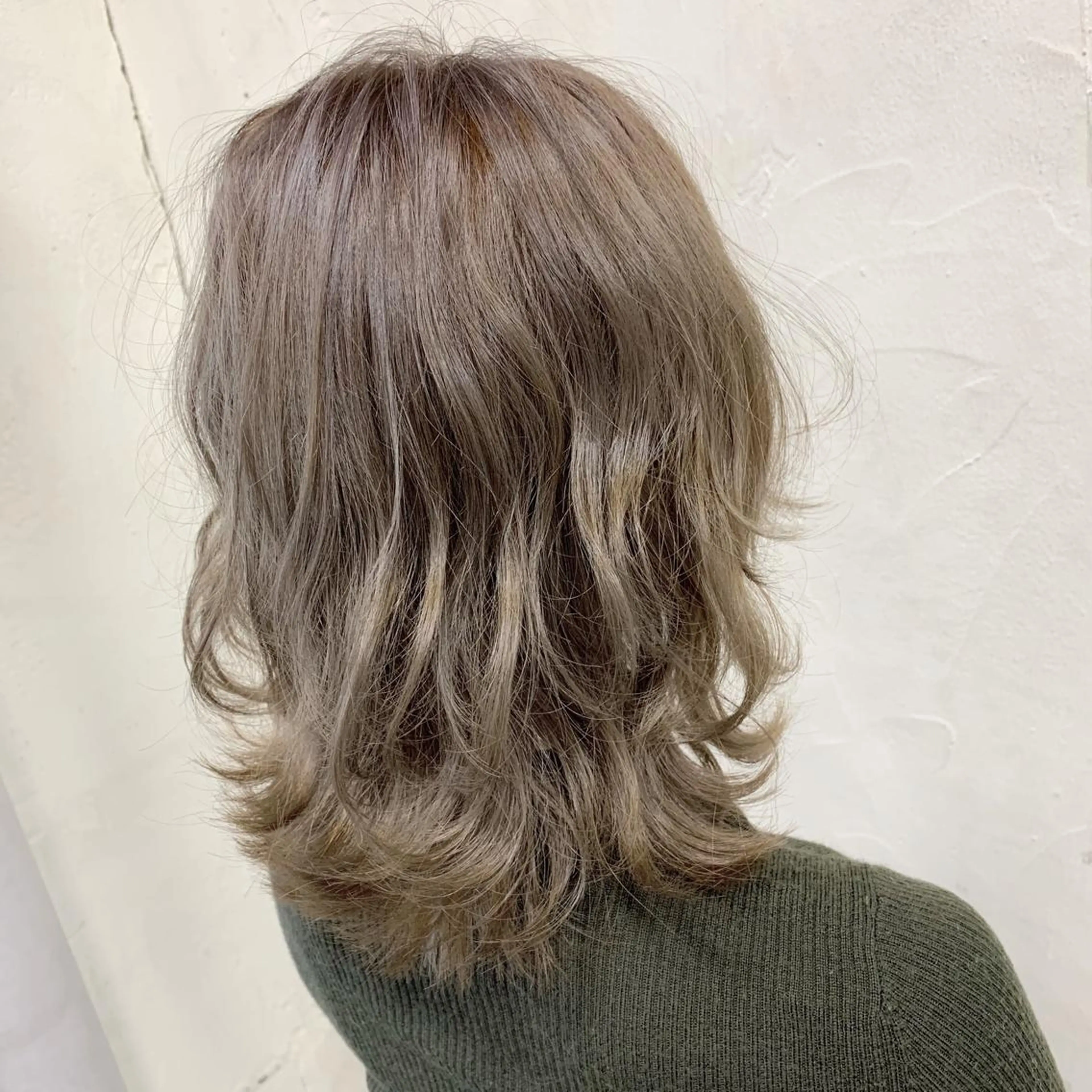 ミディアム カラー デザインカラー🎉 sumi（スミ）のヘアスタイル