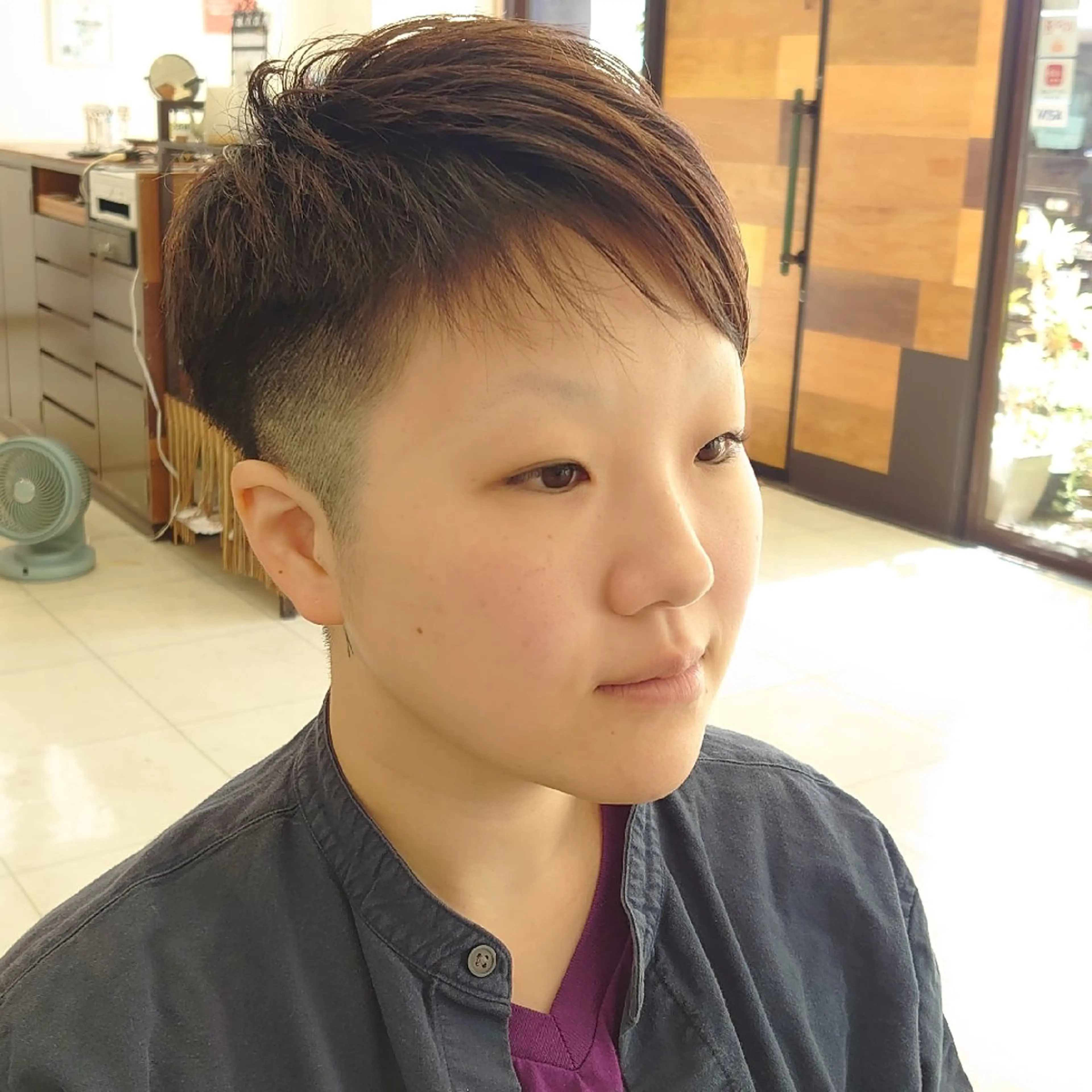 ショート ベリーショート ショートヘア カット ｷﾝｼﾞｮｳ ｴﾅﾐのヘアスタイル