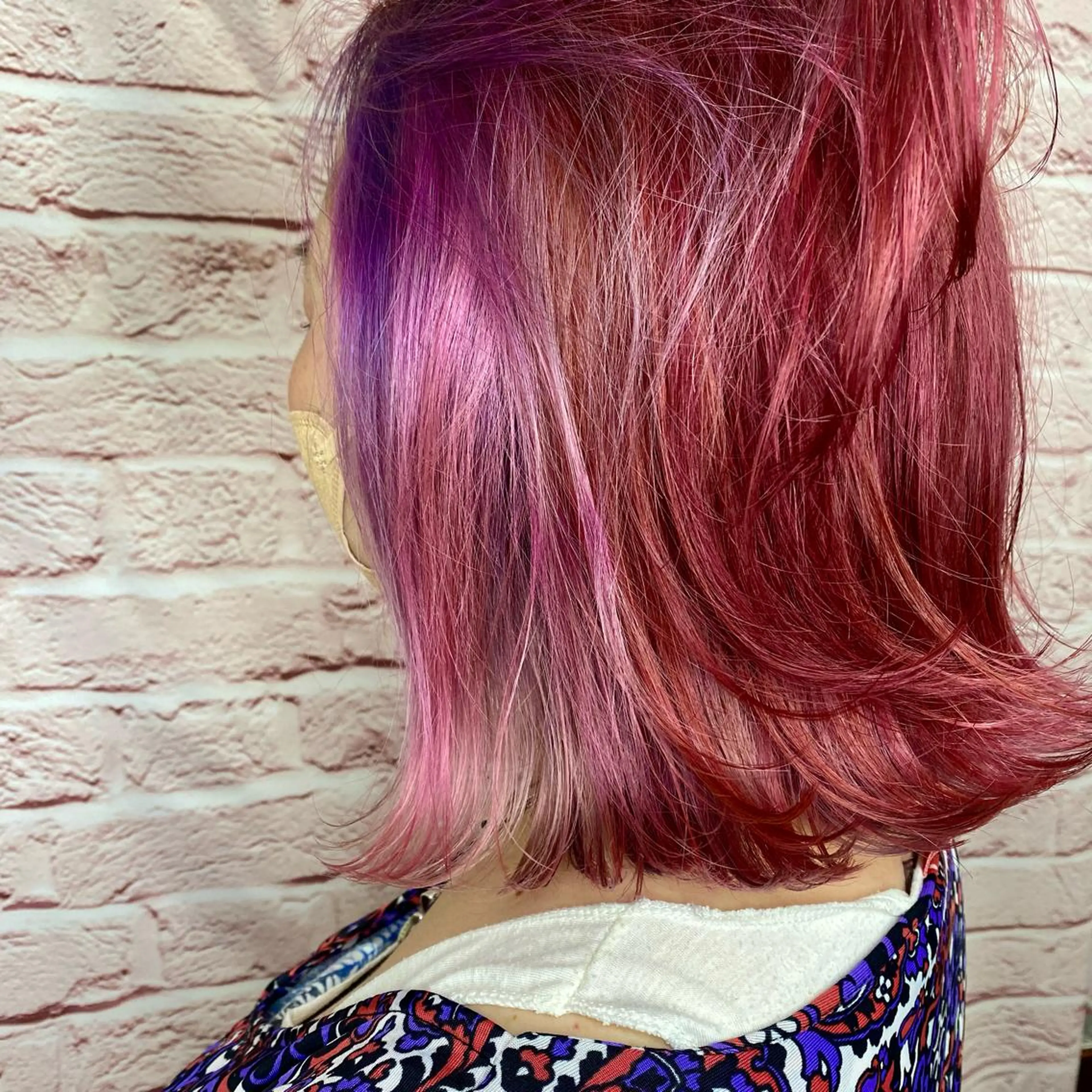 ミディアム カラー 切りっぱなしボブ ブリーチ インナーカラー ボブ シムラ カイゲンのヘアスタイル