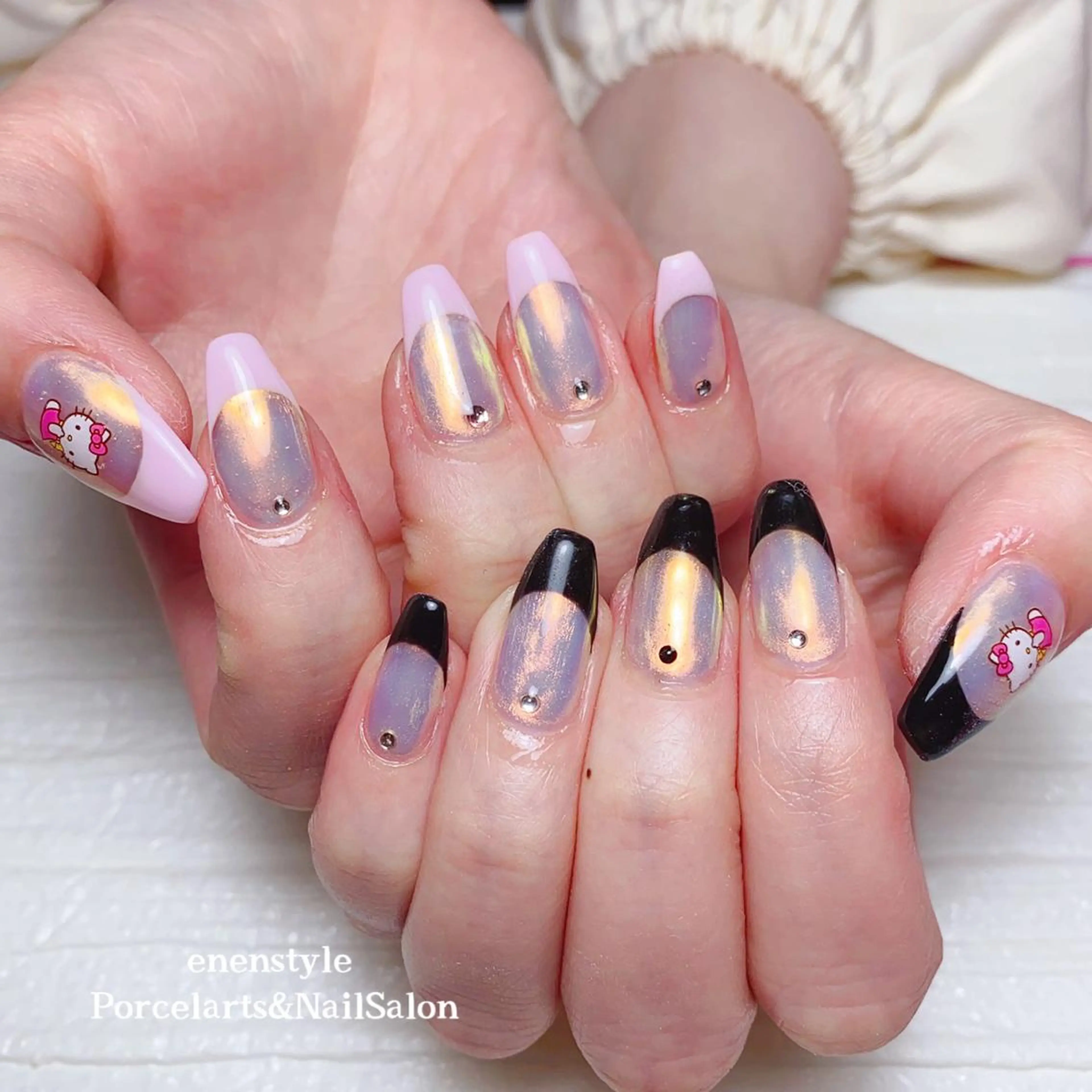 ミディアム ネイル 👑enen style👑のネイルデザイン