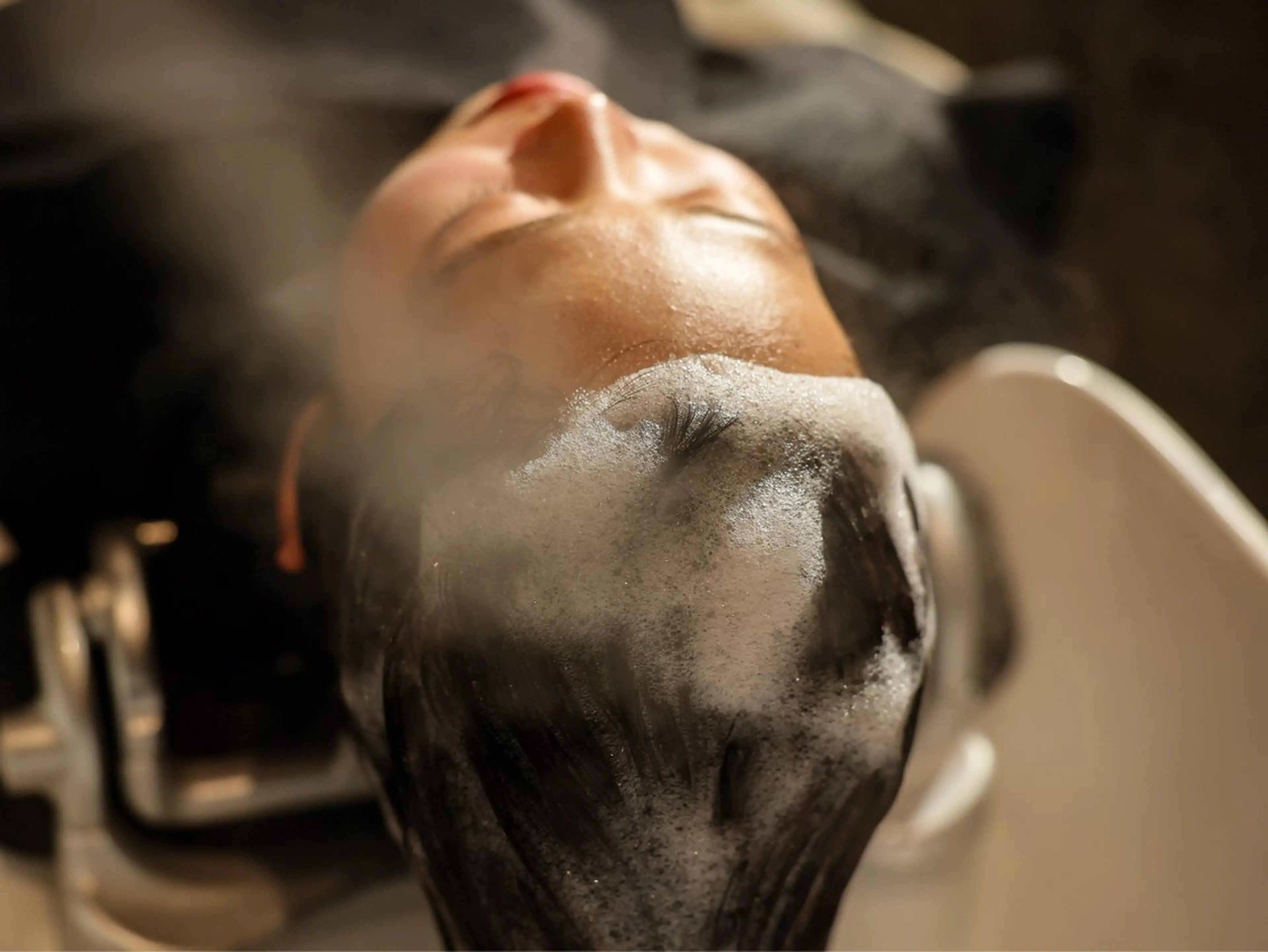 スパニスト 神山のヘアスタイル