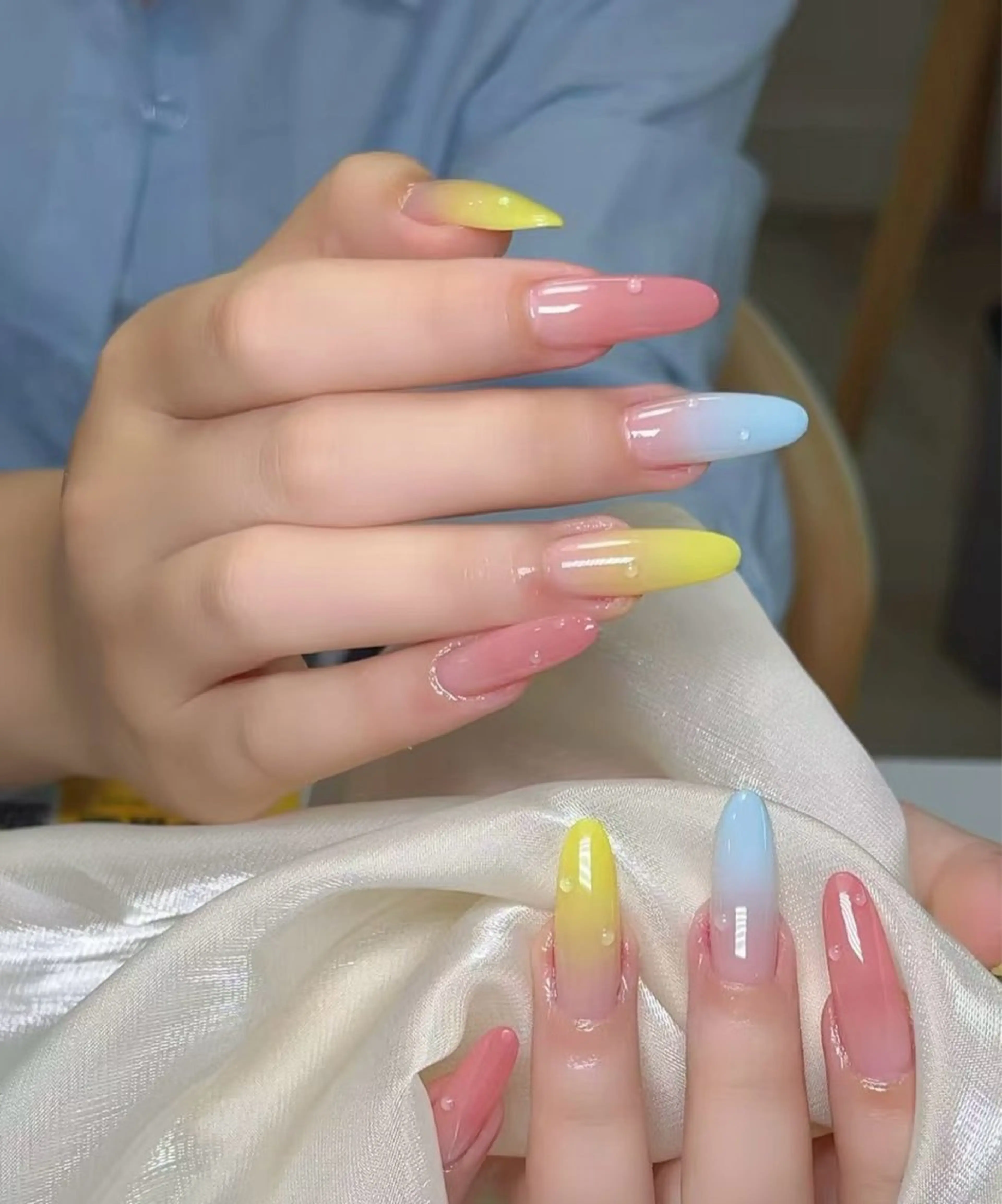 ネイル 高木 維麗絲のネイルデザイン