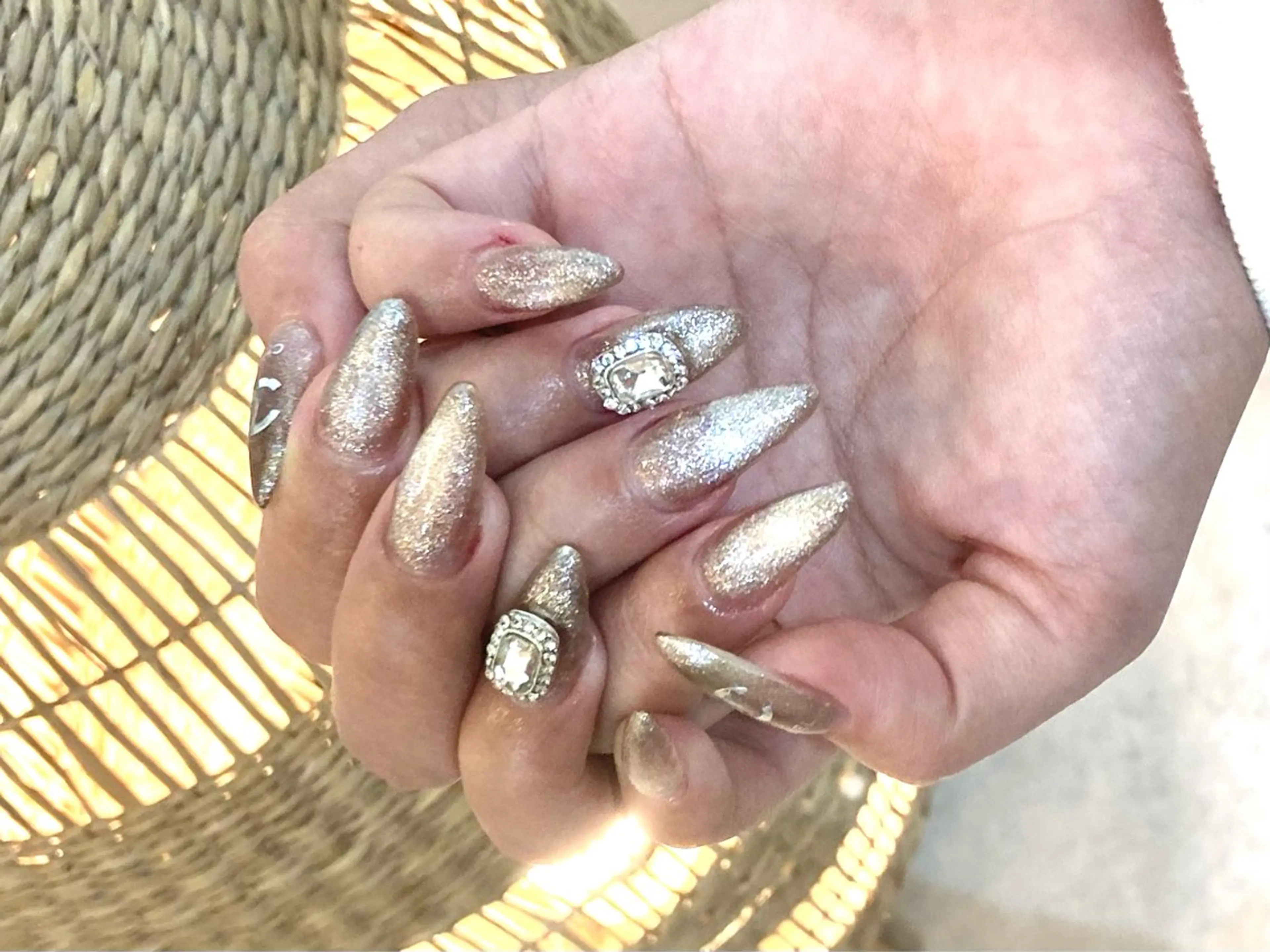 ネイル ハンドネイル 都倉 愛のネイルデザイン