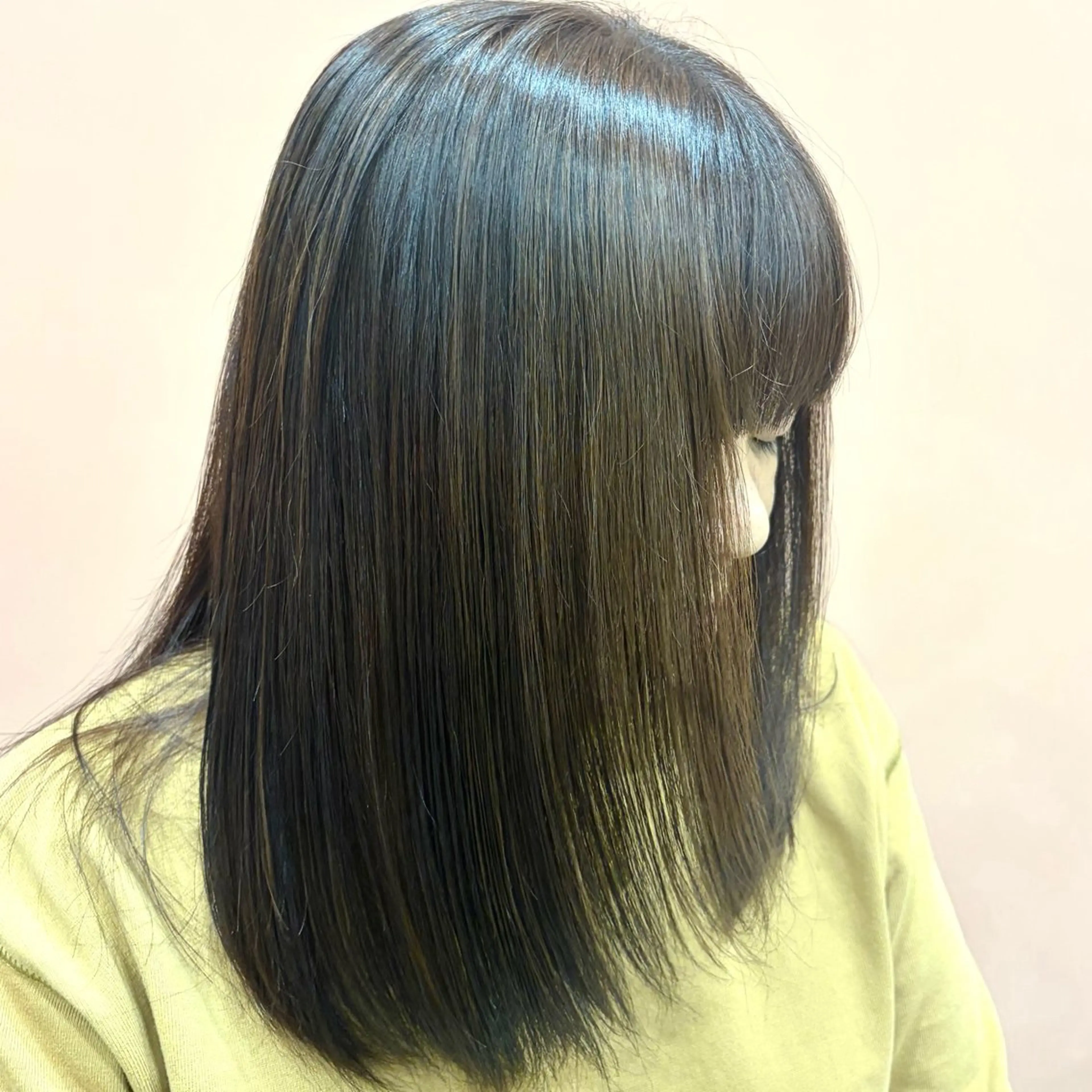 ミディアム ヘアカラー 透明感カラー 🌱多田 望花のヘアスタイル