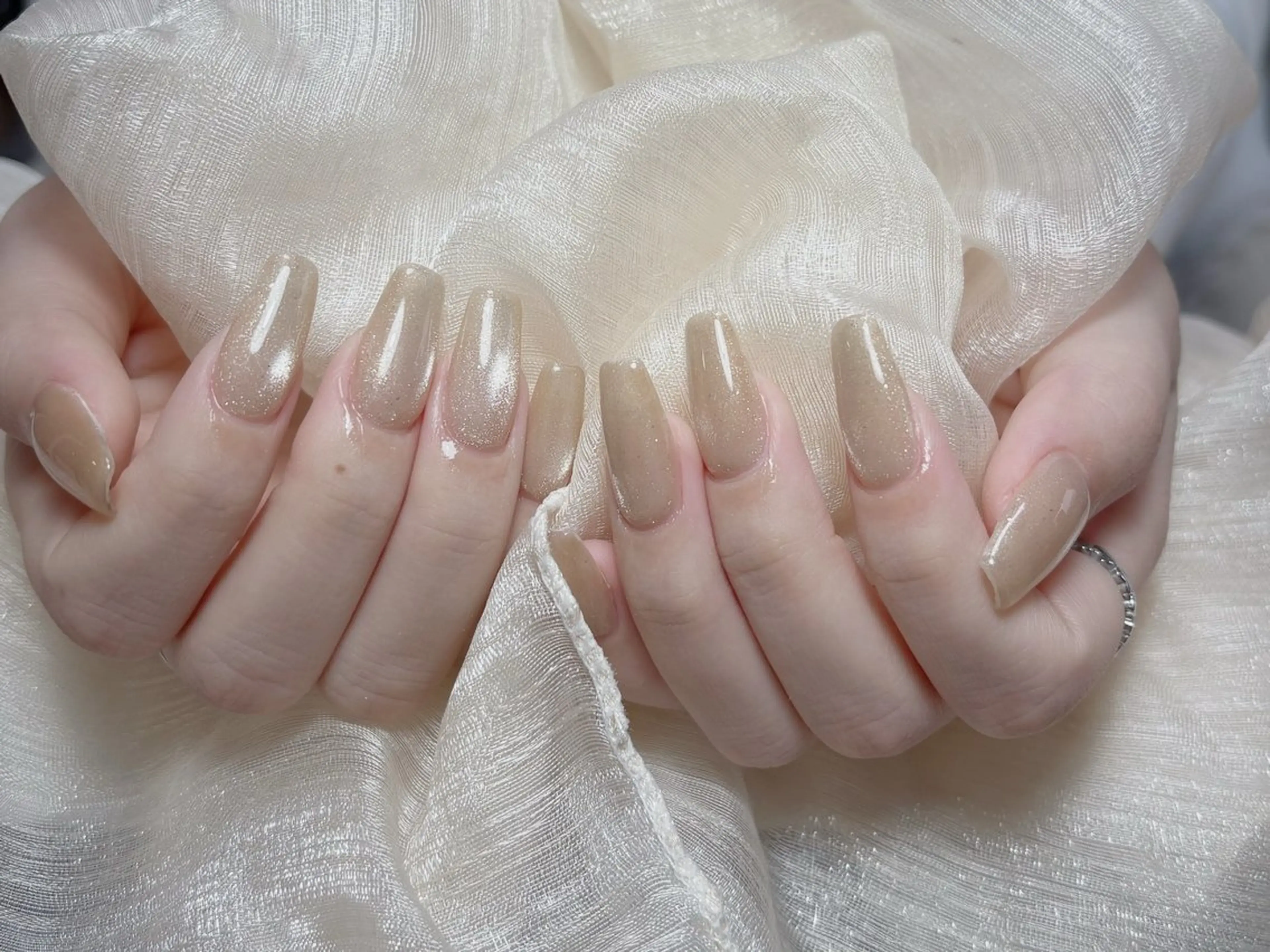 ネイル オーロラネイル チークネイル フレンチネイル ジェルネイル ガラスフレンチ ハンドネイル ハンドケア Nail Jolie所属・Nail Jolieのネイルデザイン