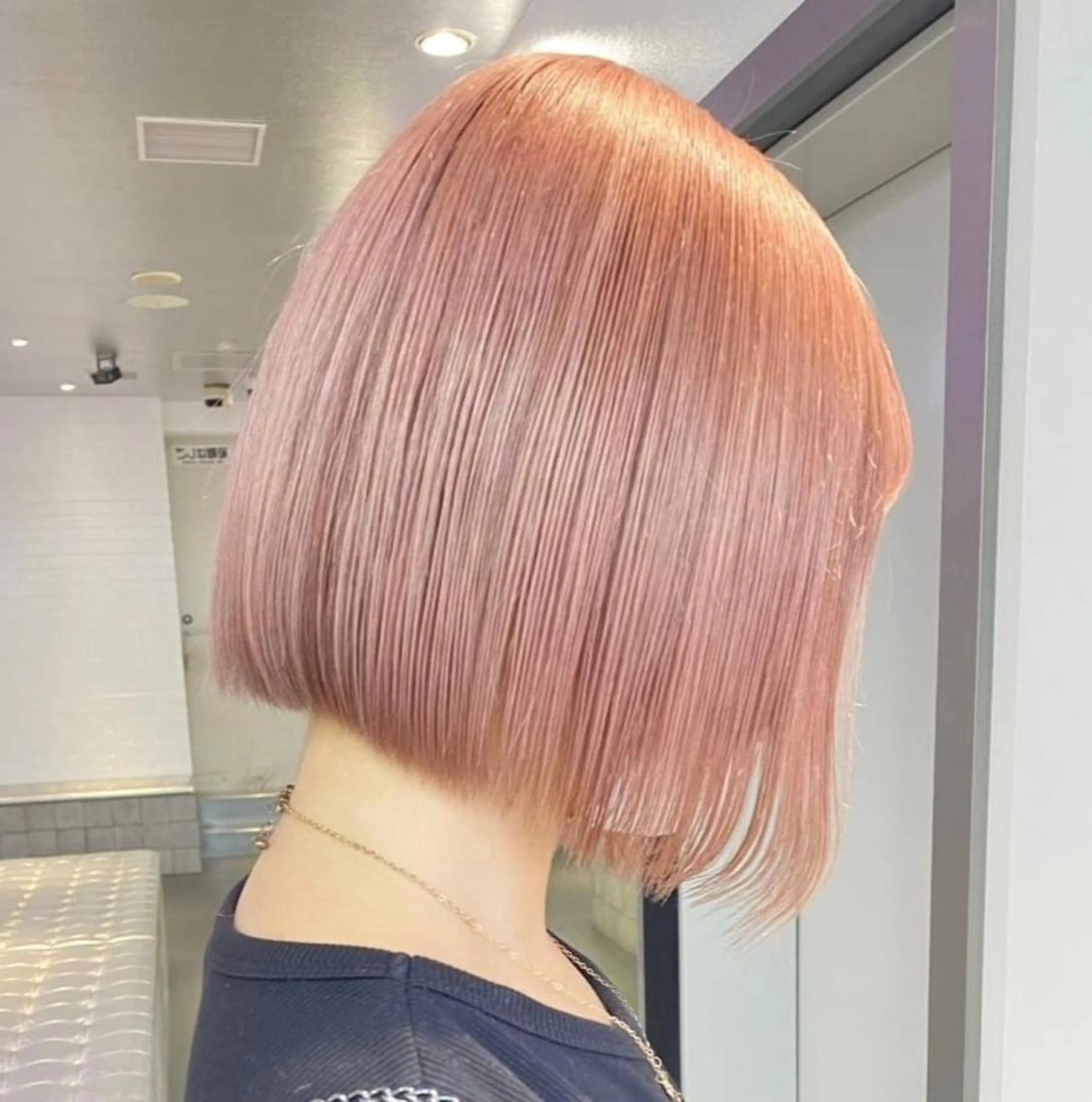 ショート ヘアカラー まろみ暖色×ボブ ×chia🕯のヘアスタイル