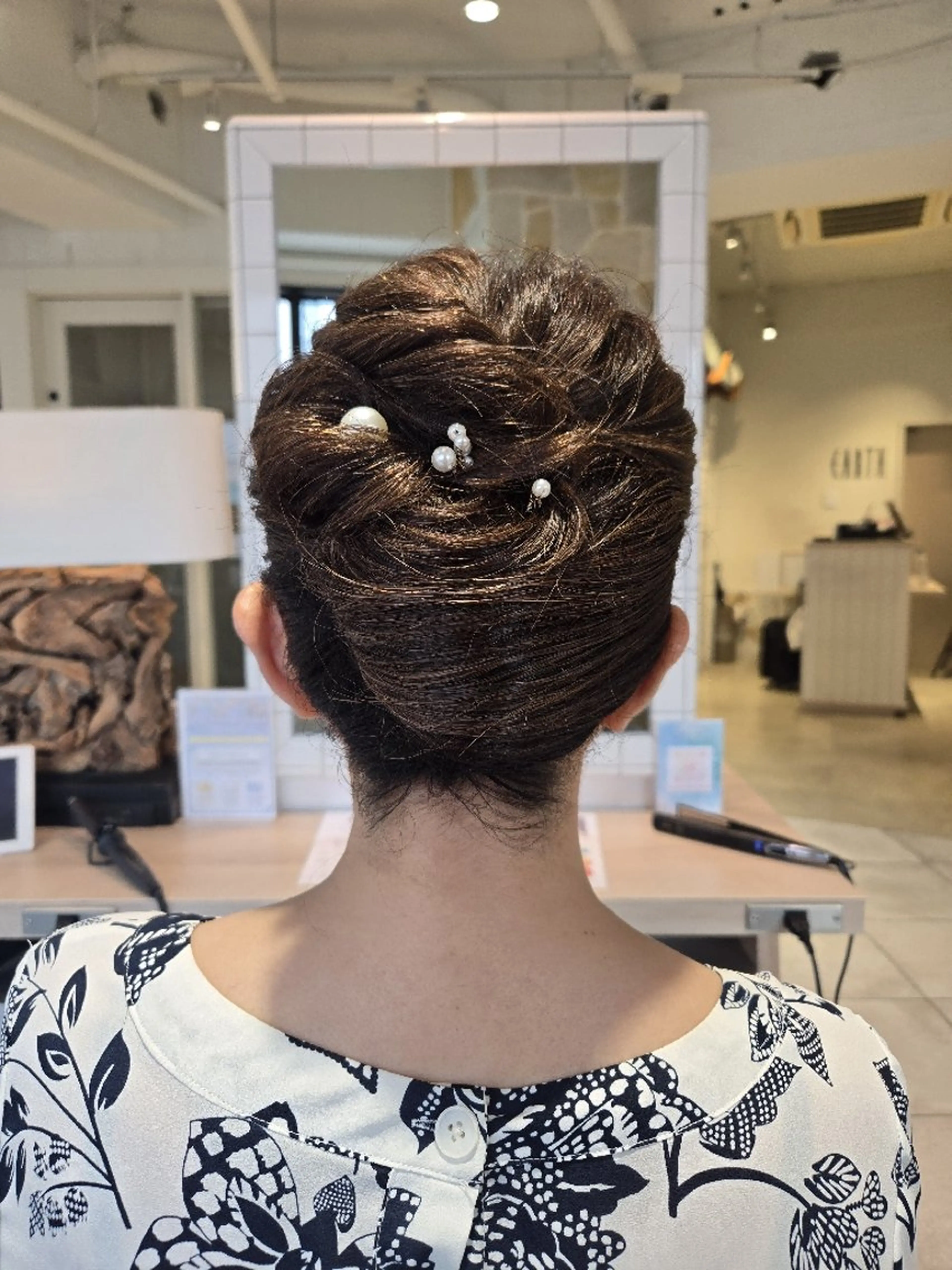 ヘアアレンジ セミロング 宮田 佳実のヘアスタイル