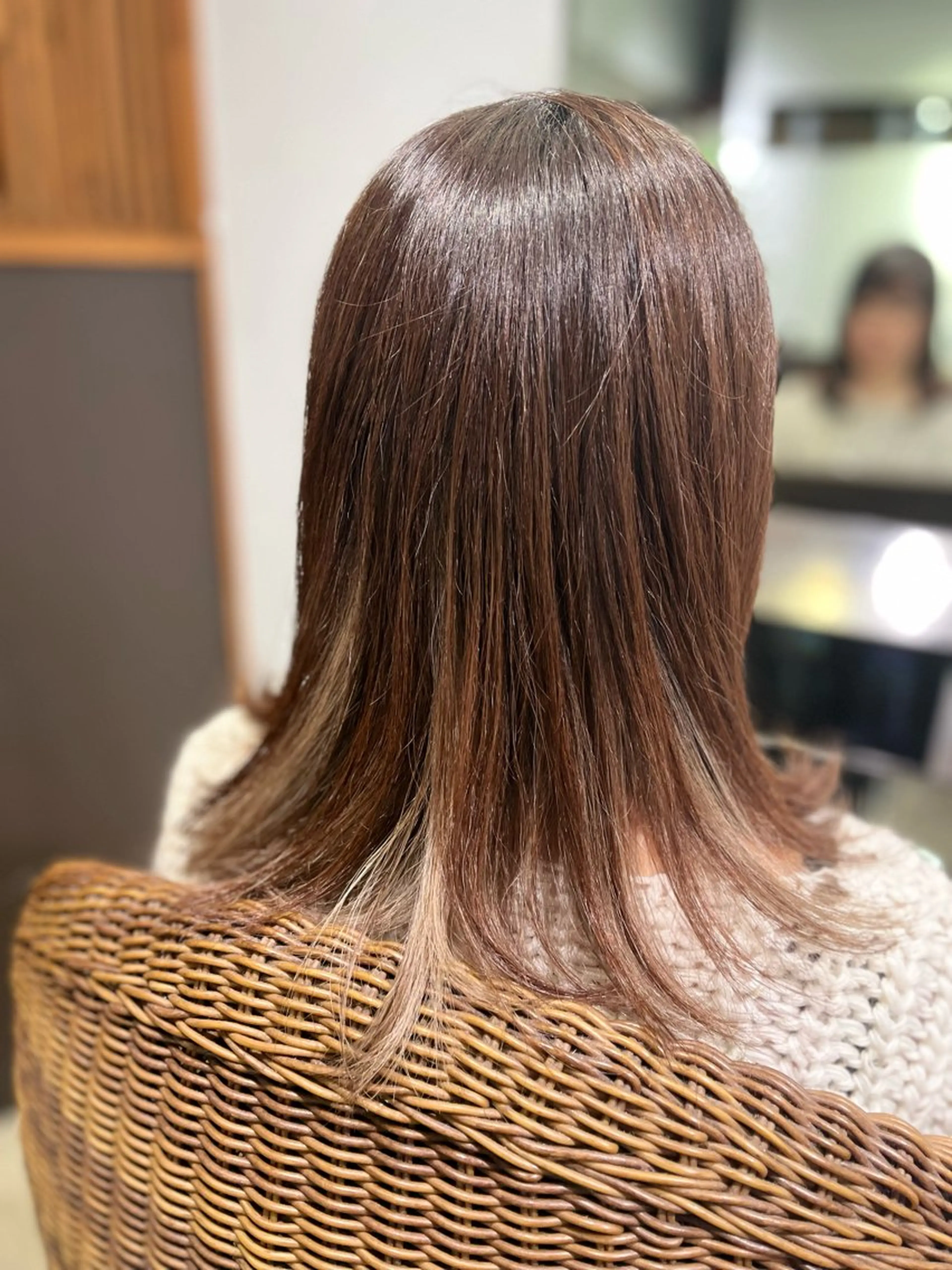 セミロング 廣谷 EMIのヘアスタイル