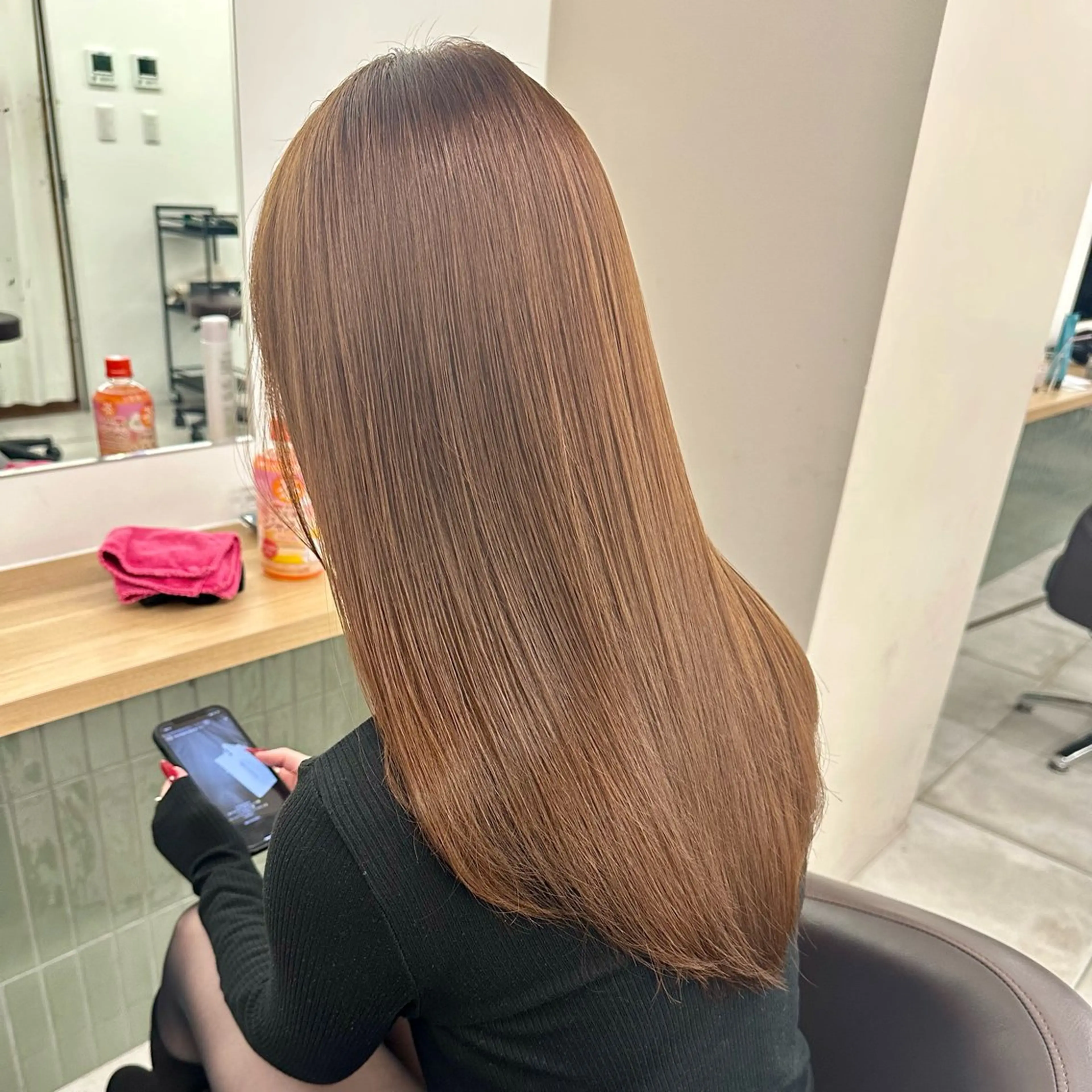 セミロング カラー カット ヘアカラー トリートメント ブリーチなし/レイヤ ー特化🌈Tommyのヘアスタイル