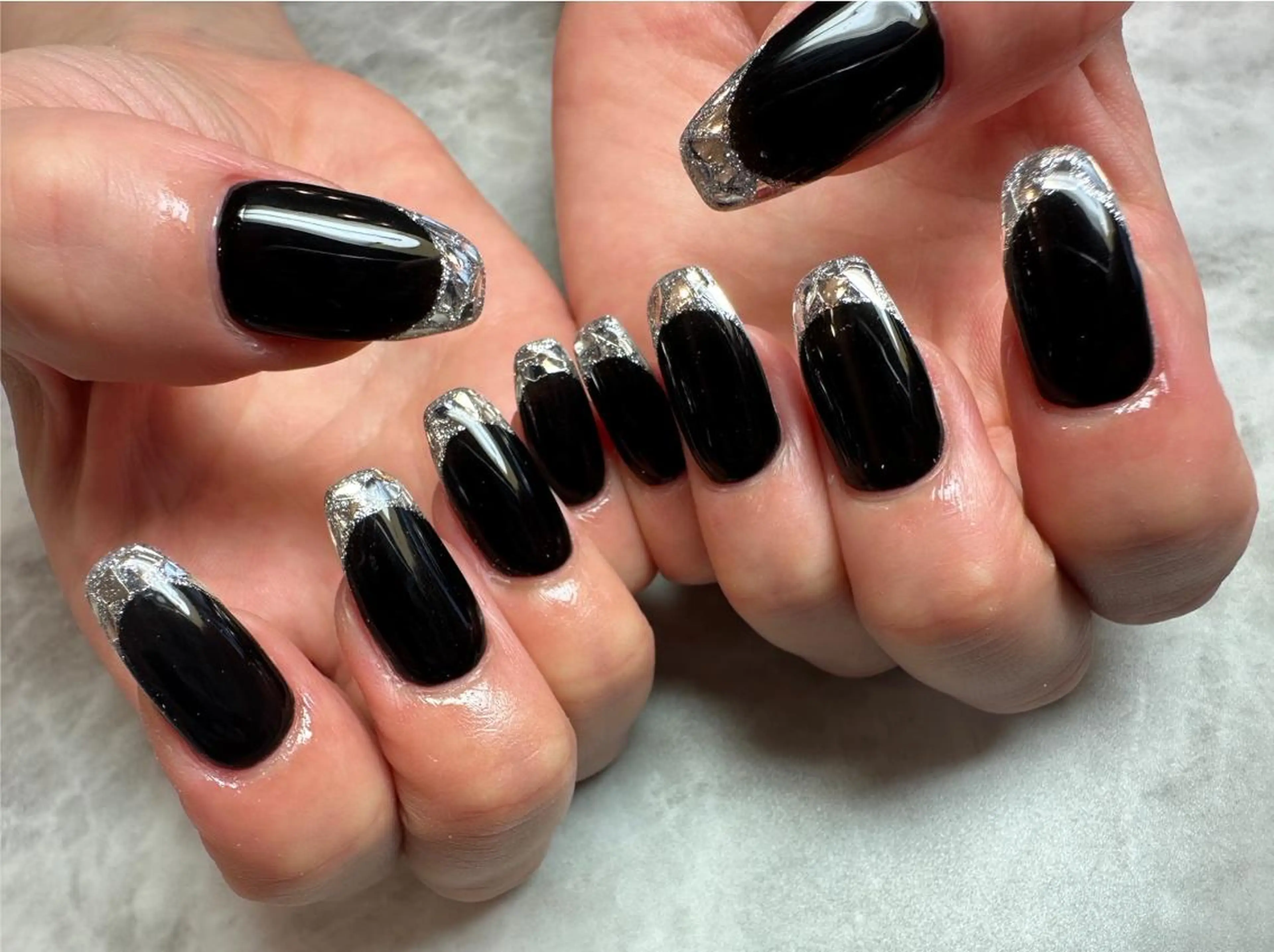 ネイル ネイルリボン 受付スタッフのネイルデザイン