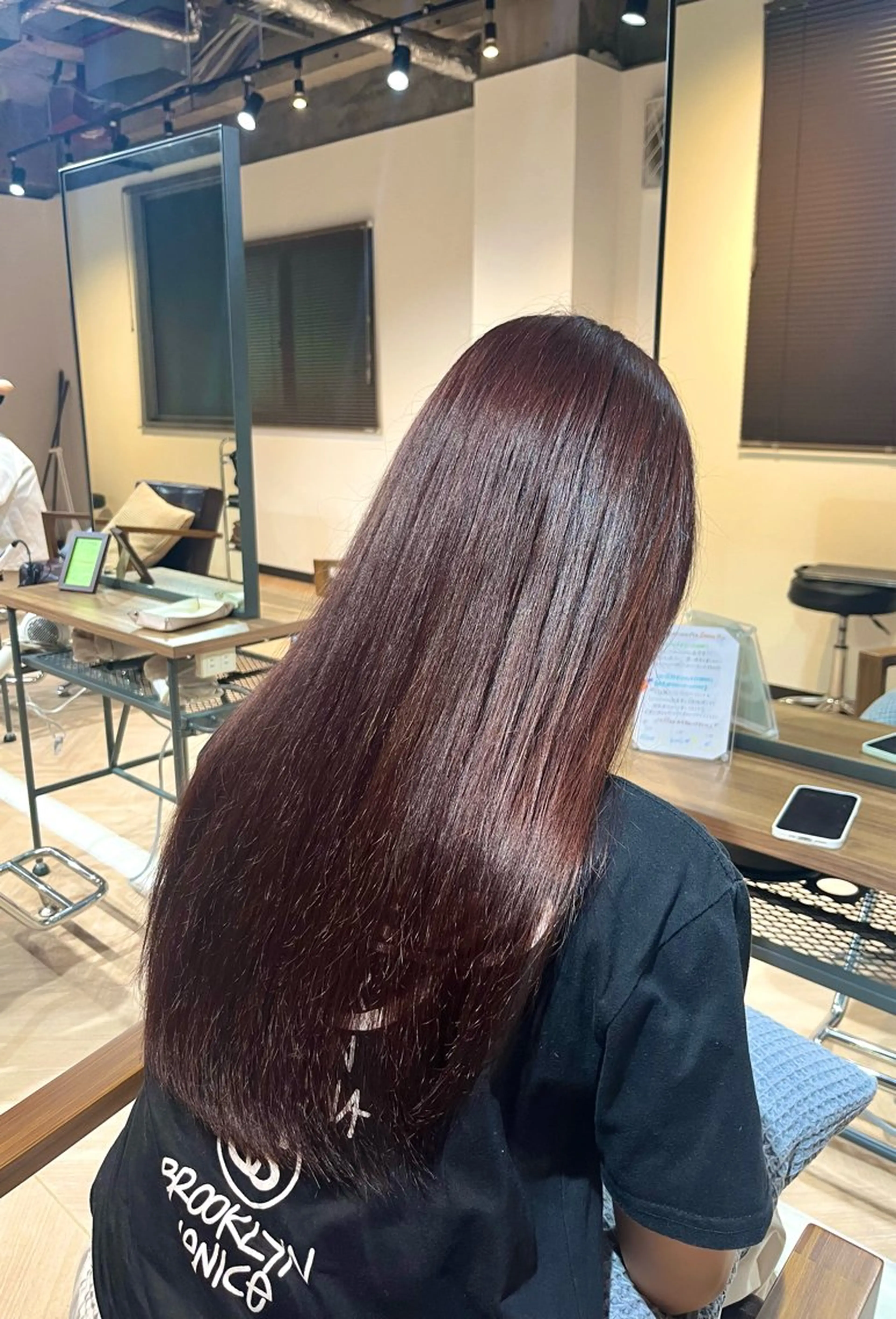 カラー BROOK.ブルック所属・奥野 涼香のヘアスタイル