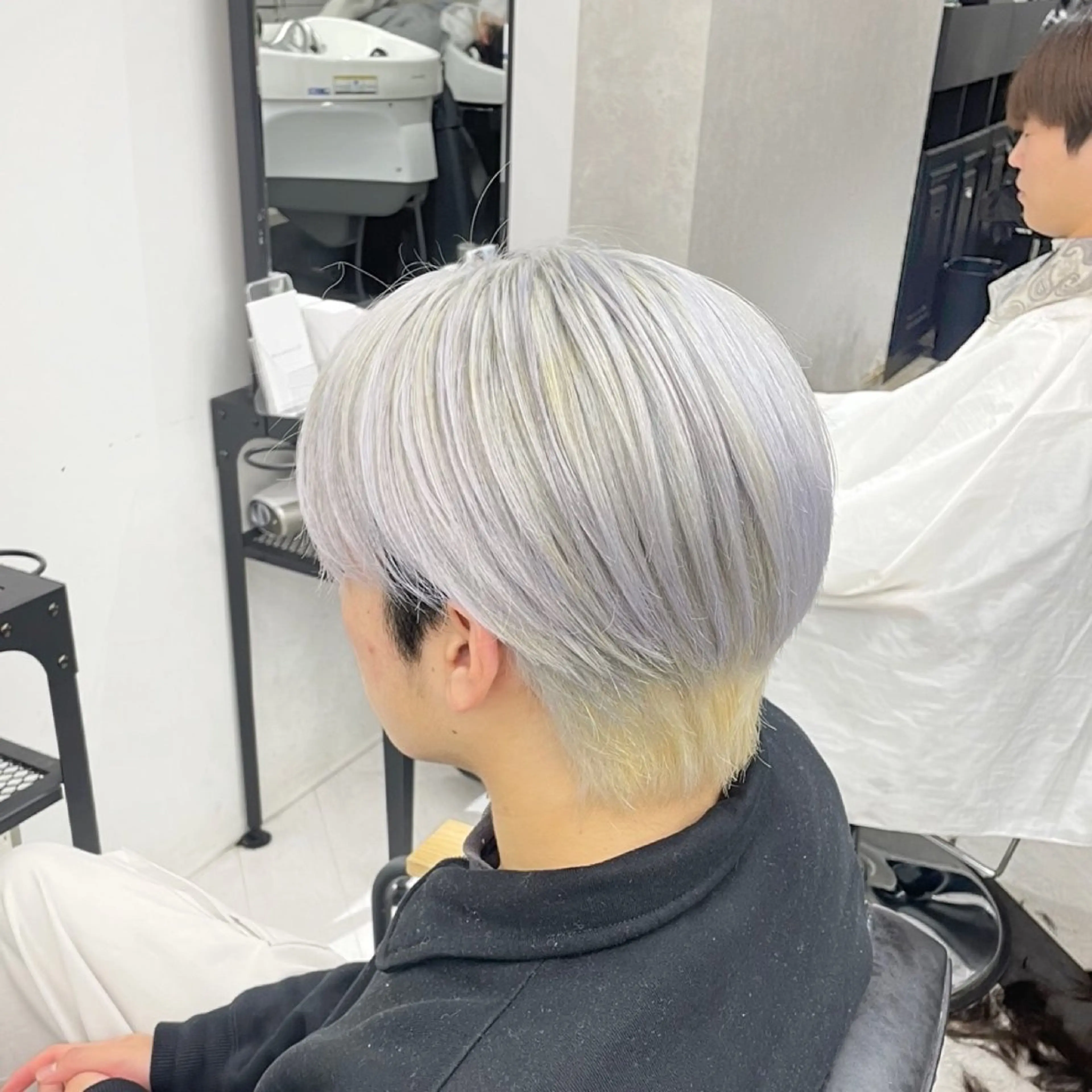 セミロング カラー パーマ ヘアアレンジ メンズ トリートメント mona/ ストレートスタイル✨のヘアスタイル