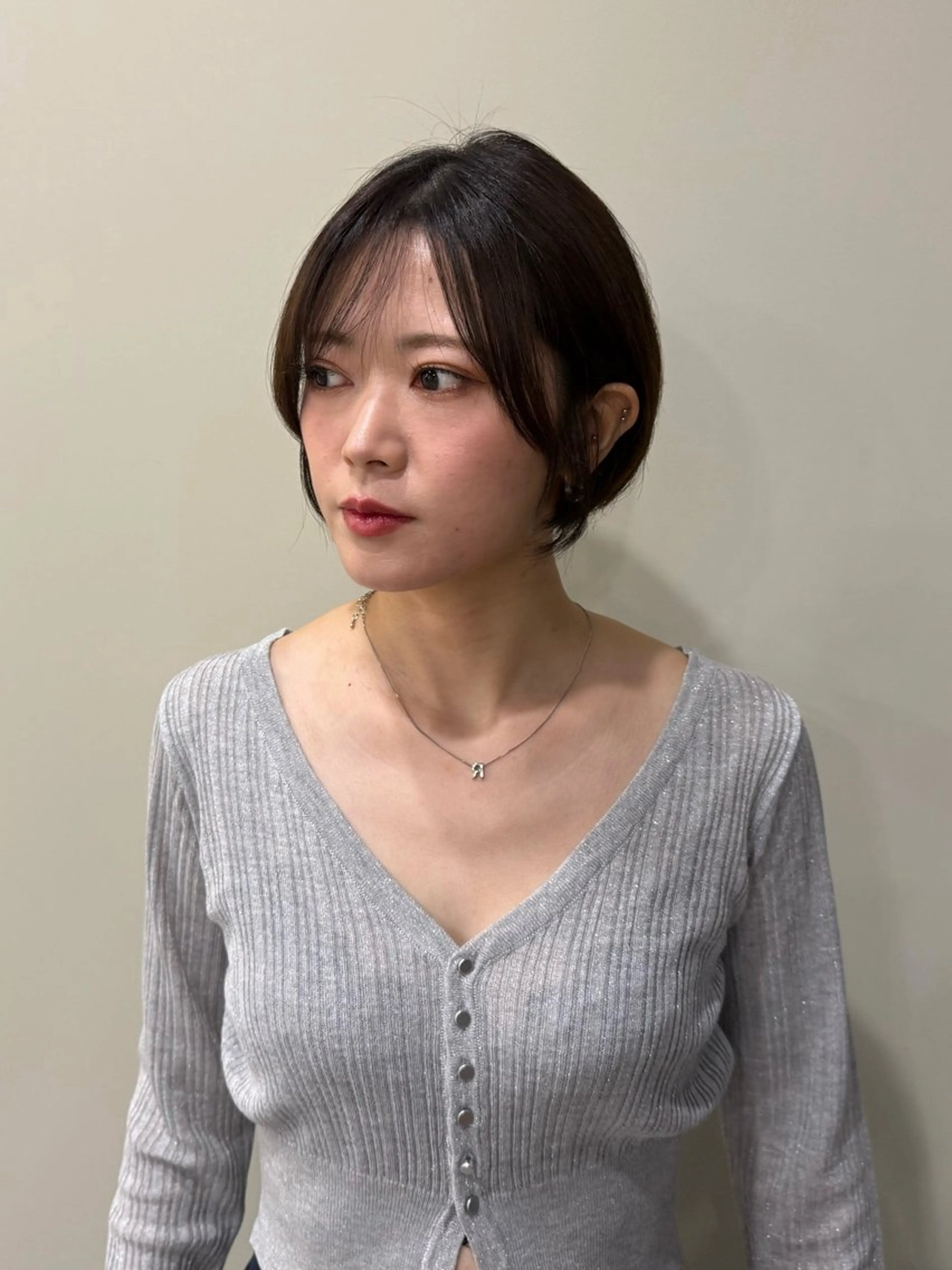 ショート カラー カット ヘアカラー トリートメント 🩶 AIRA / 透明感カラー 🩶のヘアスタイル