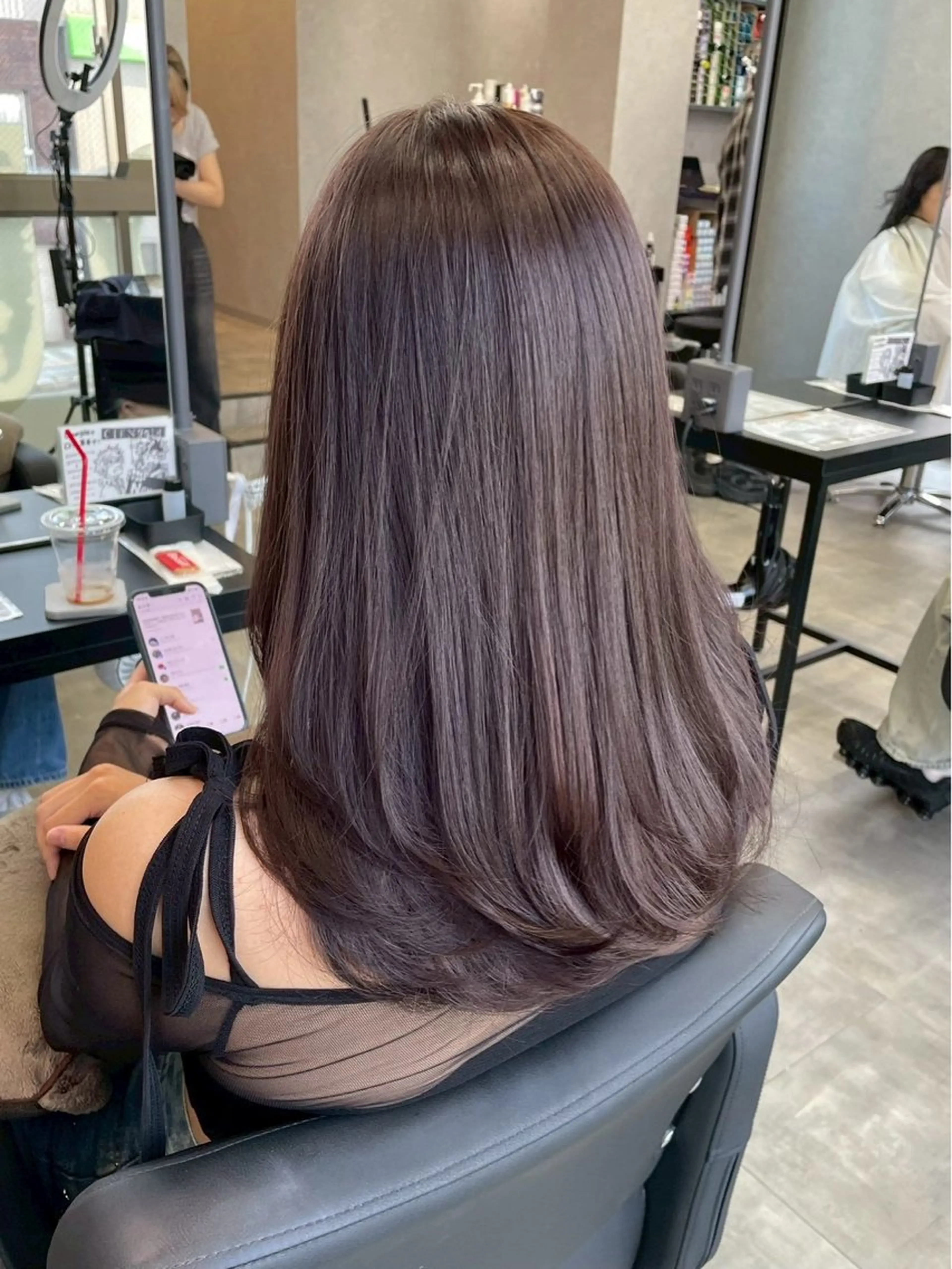 セミロング カラー レイヤーカット CIEN gold所属・鈴木 朱音のヘアスタイル