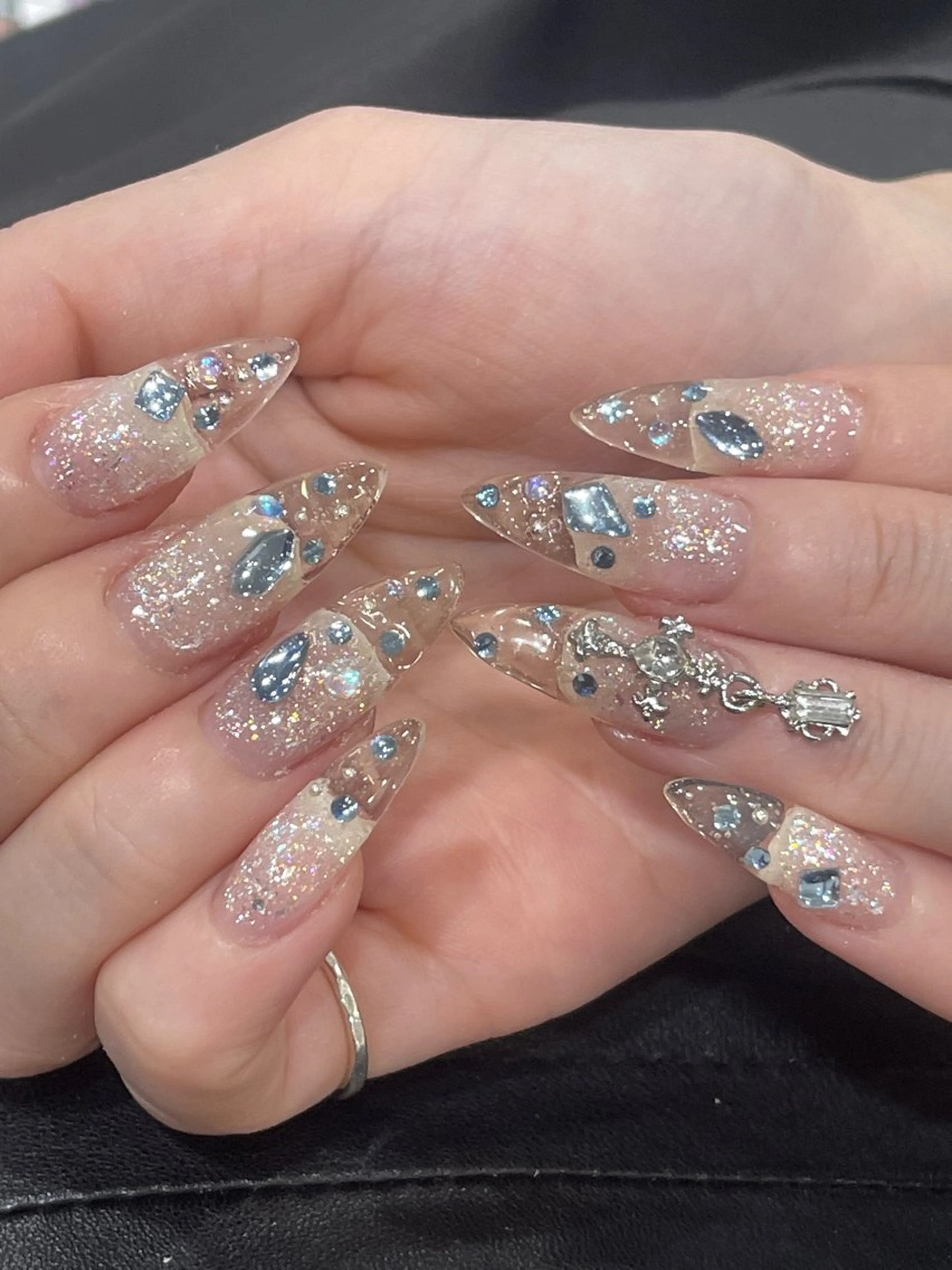 ネイル アートネイル 長さ出し フレンチネイル ジェルネイル グラデーション Rin Rinのネイルデザイン