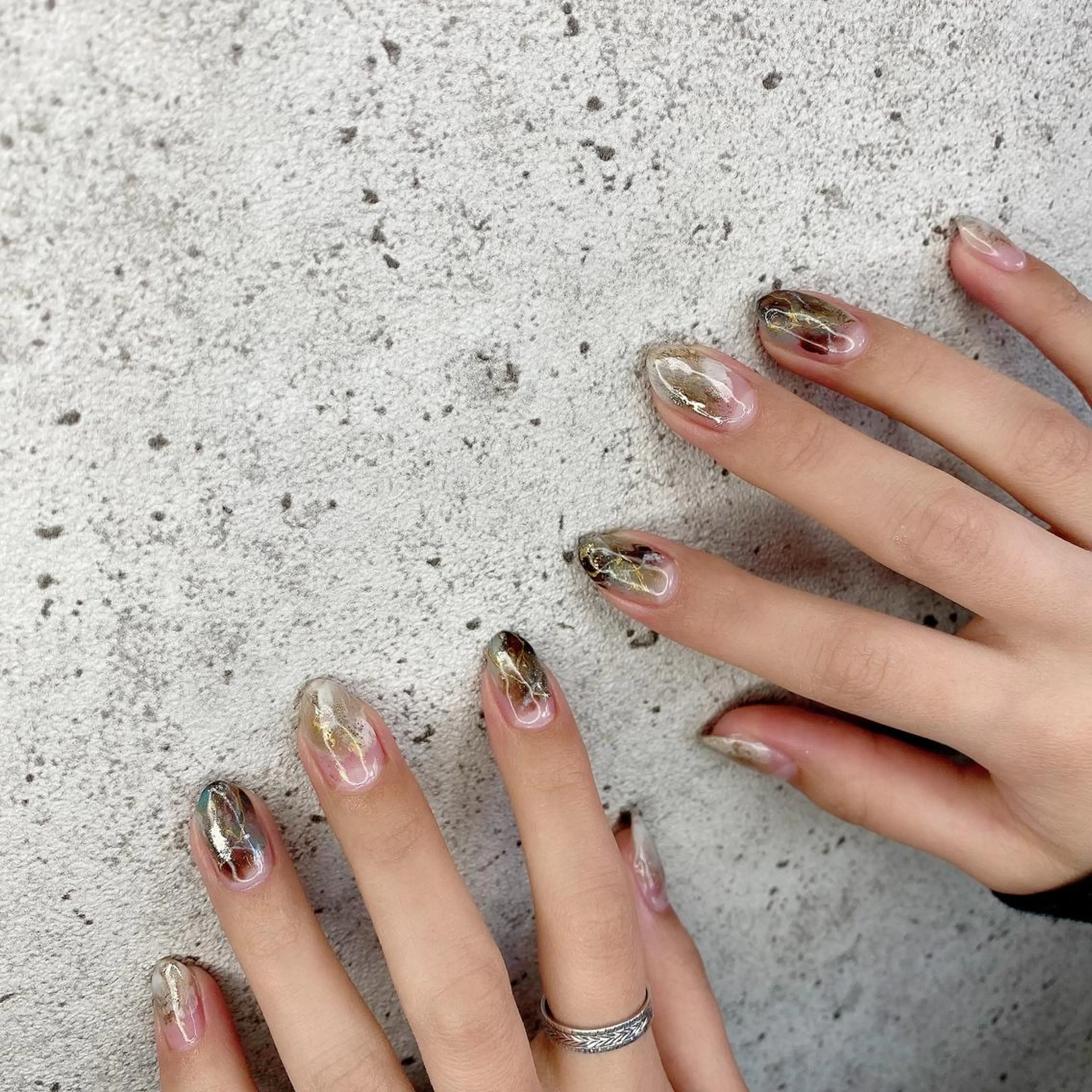 セミロング カラー パーマ ヘアアレンジ メンズ キッズ ネイル マツエク・マツパ ジェルネイル ニュアンスネイル パラジェル 冬ネイル ニュアンスパーマ Salon Ｋのネイルデザイン