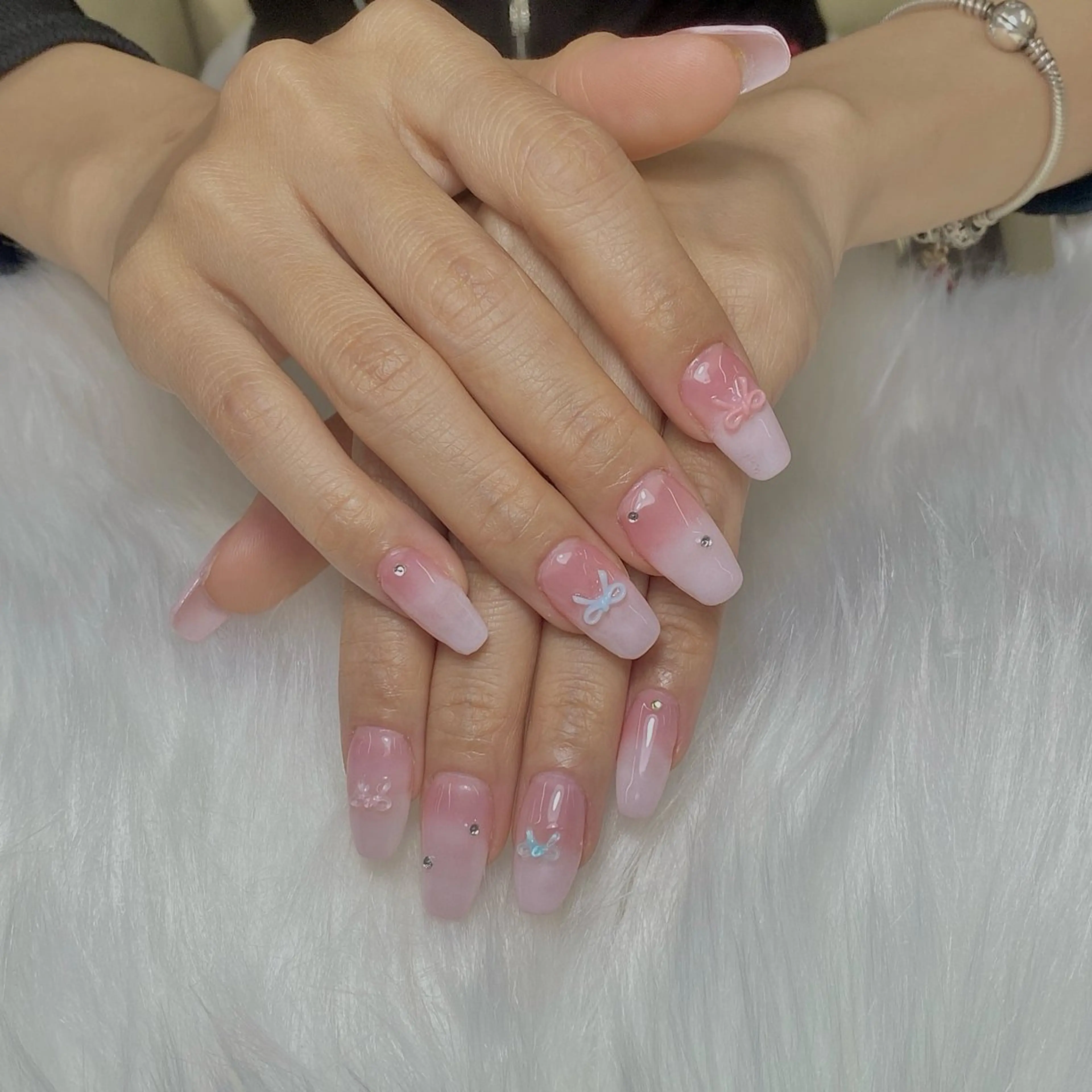 ネイル MoMo_Nail 🎀✨のネイルデザイン