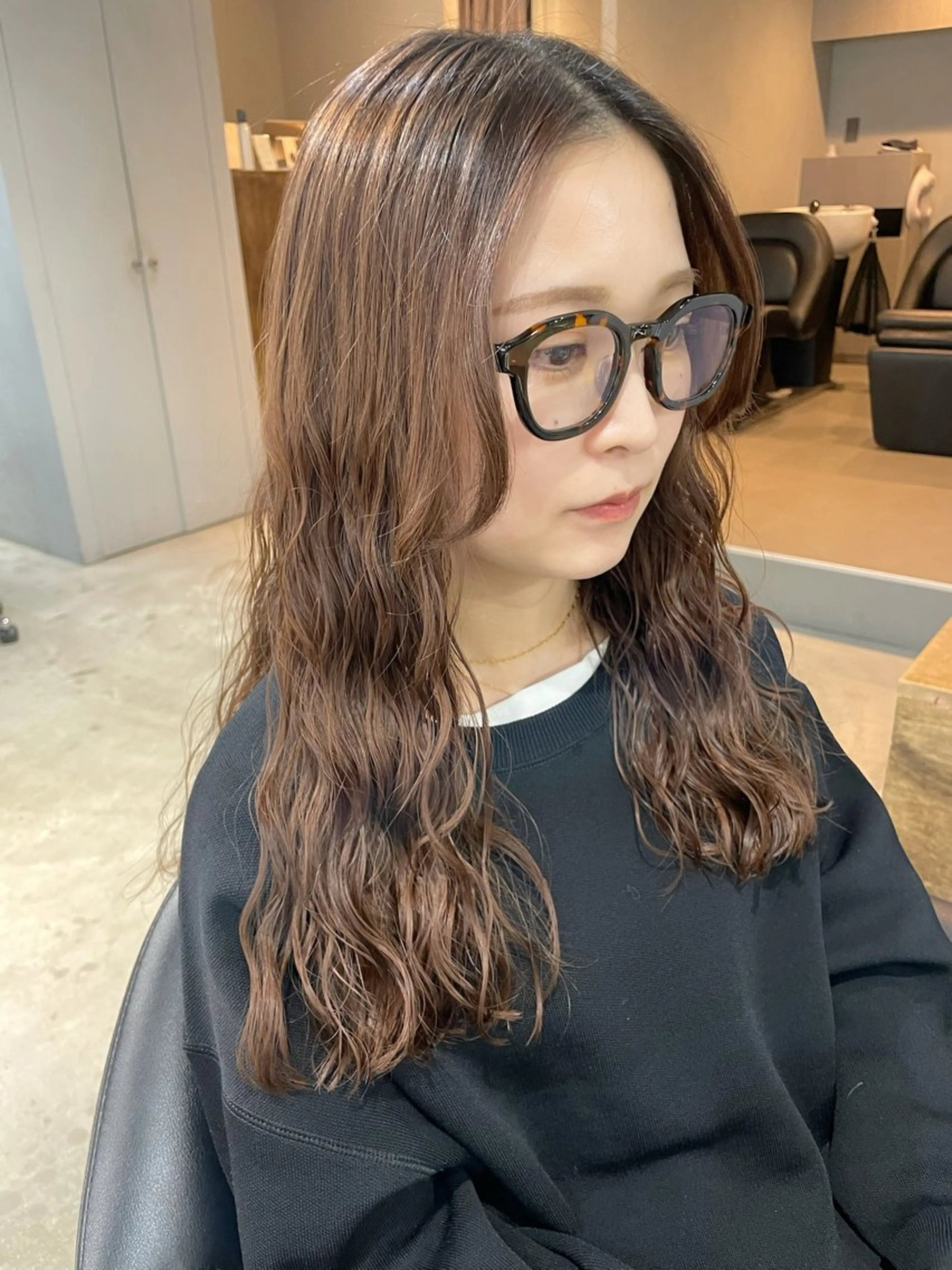 ロング パーマ 髪質改善 ロング 縮毛矯正 カット パーマ トリートメント 【arc】Ruri コテ巻き風パーマのヘアスタイル