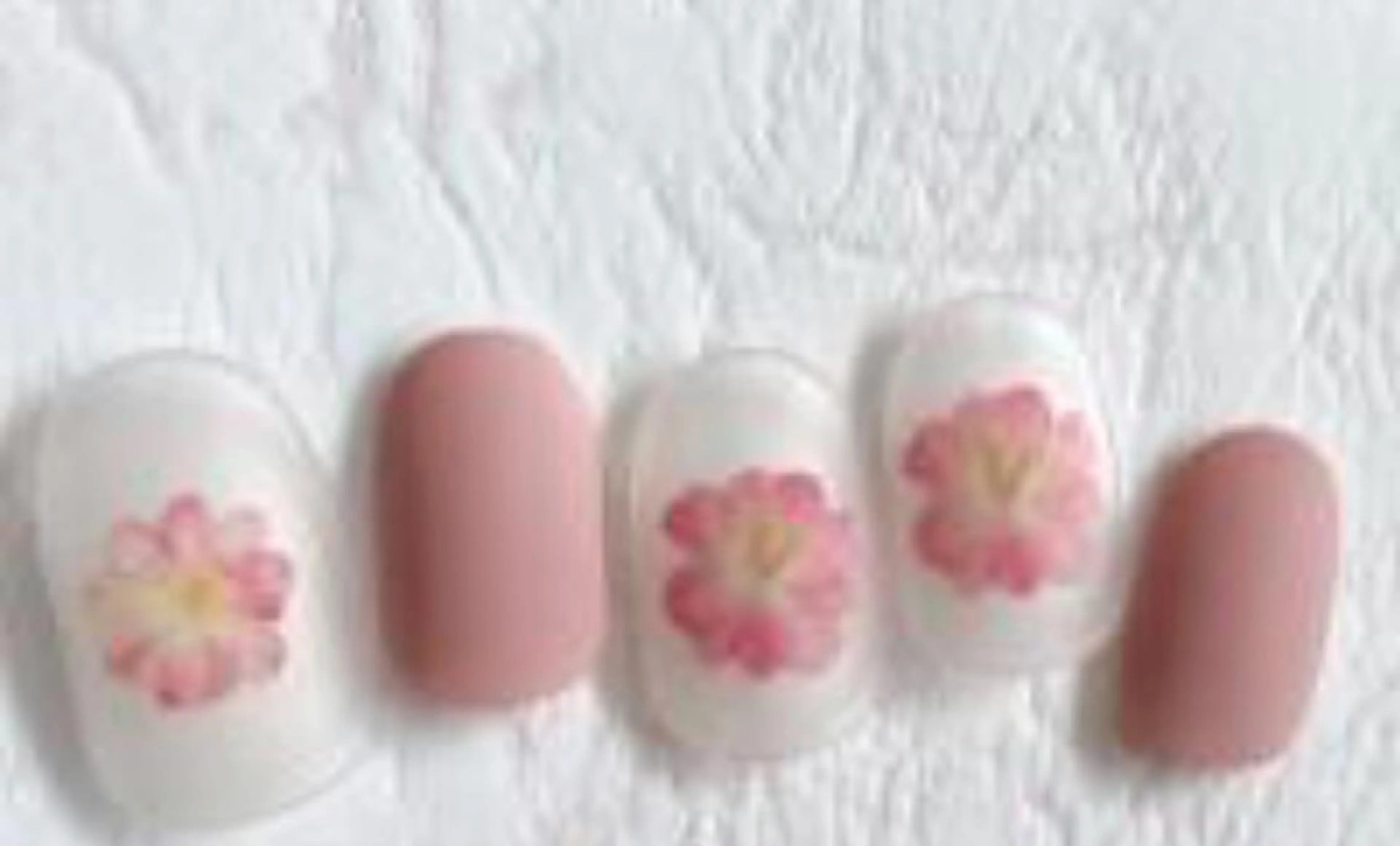 ネイル ハンドネイル ゲン レイカのネイルデザイン