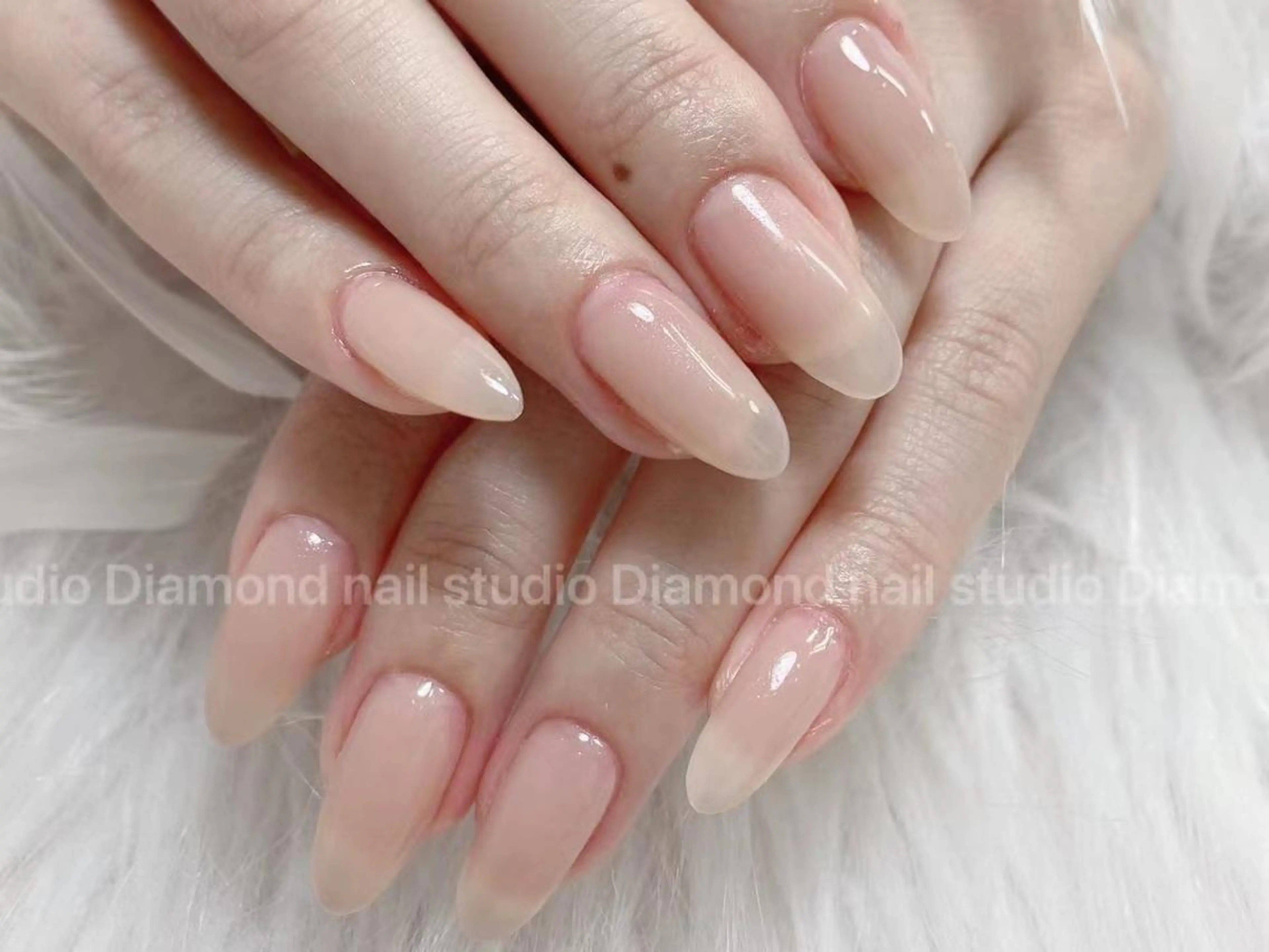 ネイル アートネイル オーロラネイル ガーリー キラキラネイル 韓国ネイル ハンドネイル ハンドケア Diamond 🚢のネイルデザイン