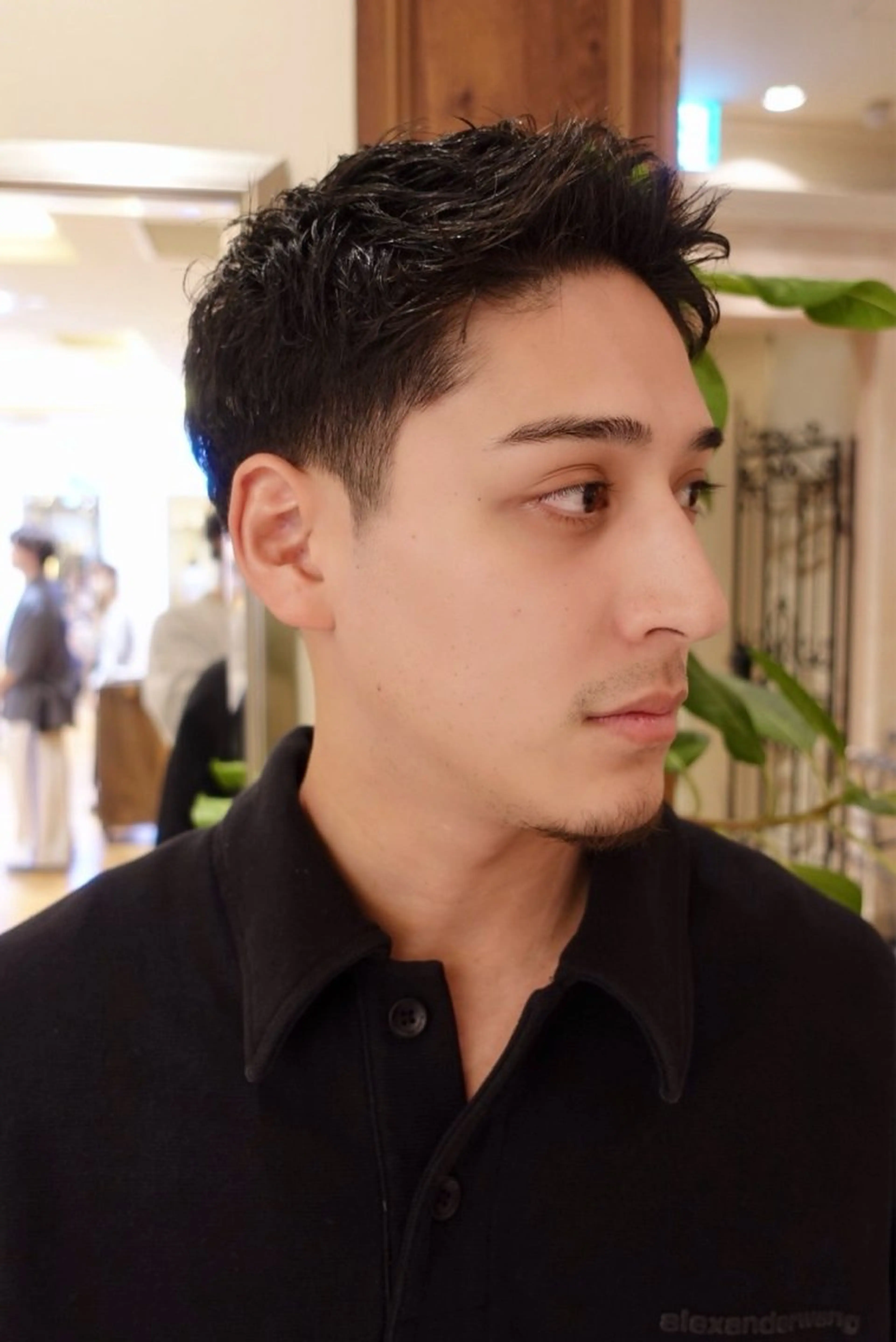 メンズ刈り上げショートカットの写真