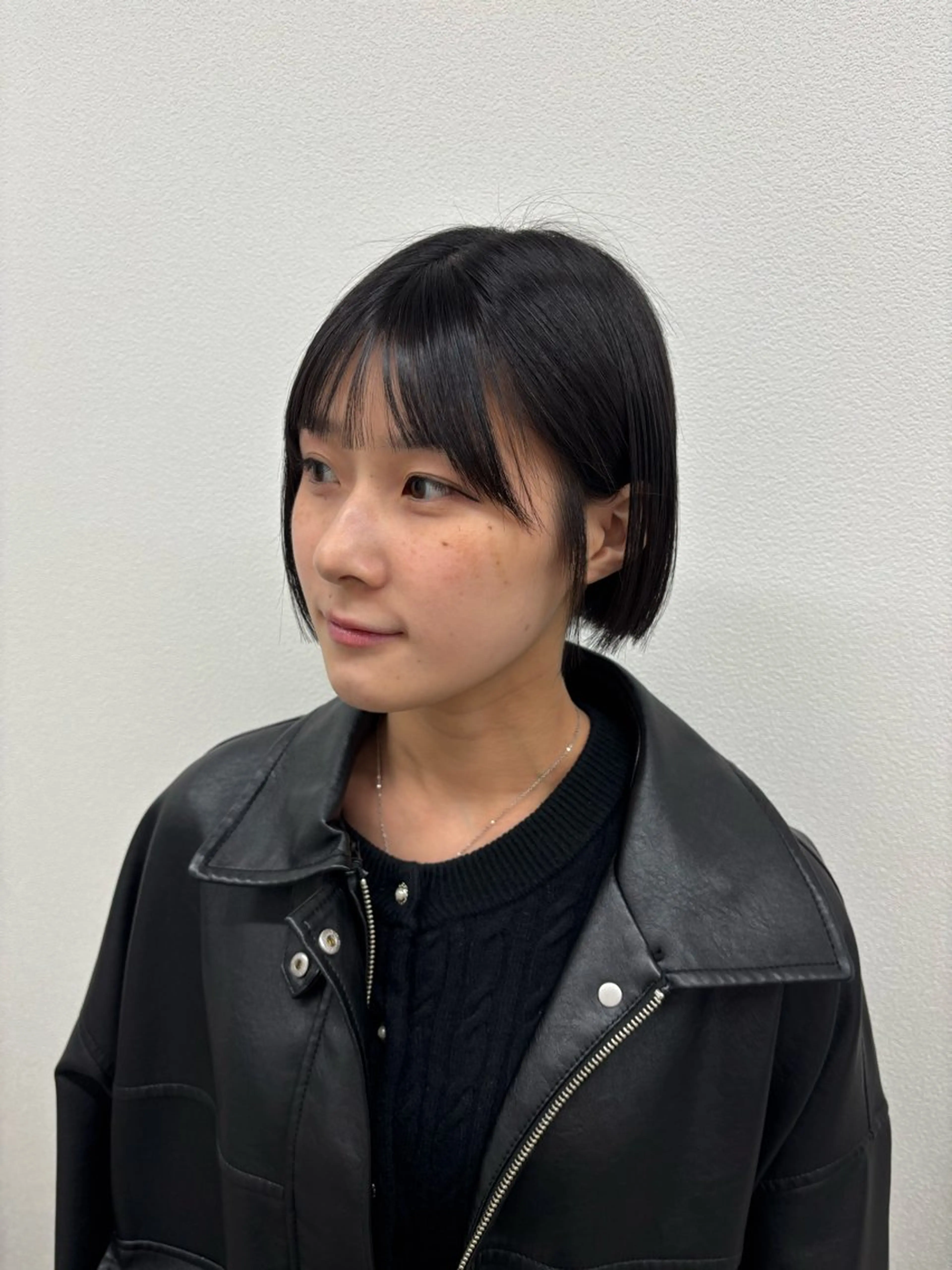 ショート カラー カット ヘアカラー トレンドカラー🎀 miku🪞🩰のヘアスタイル