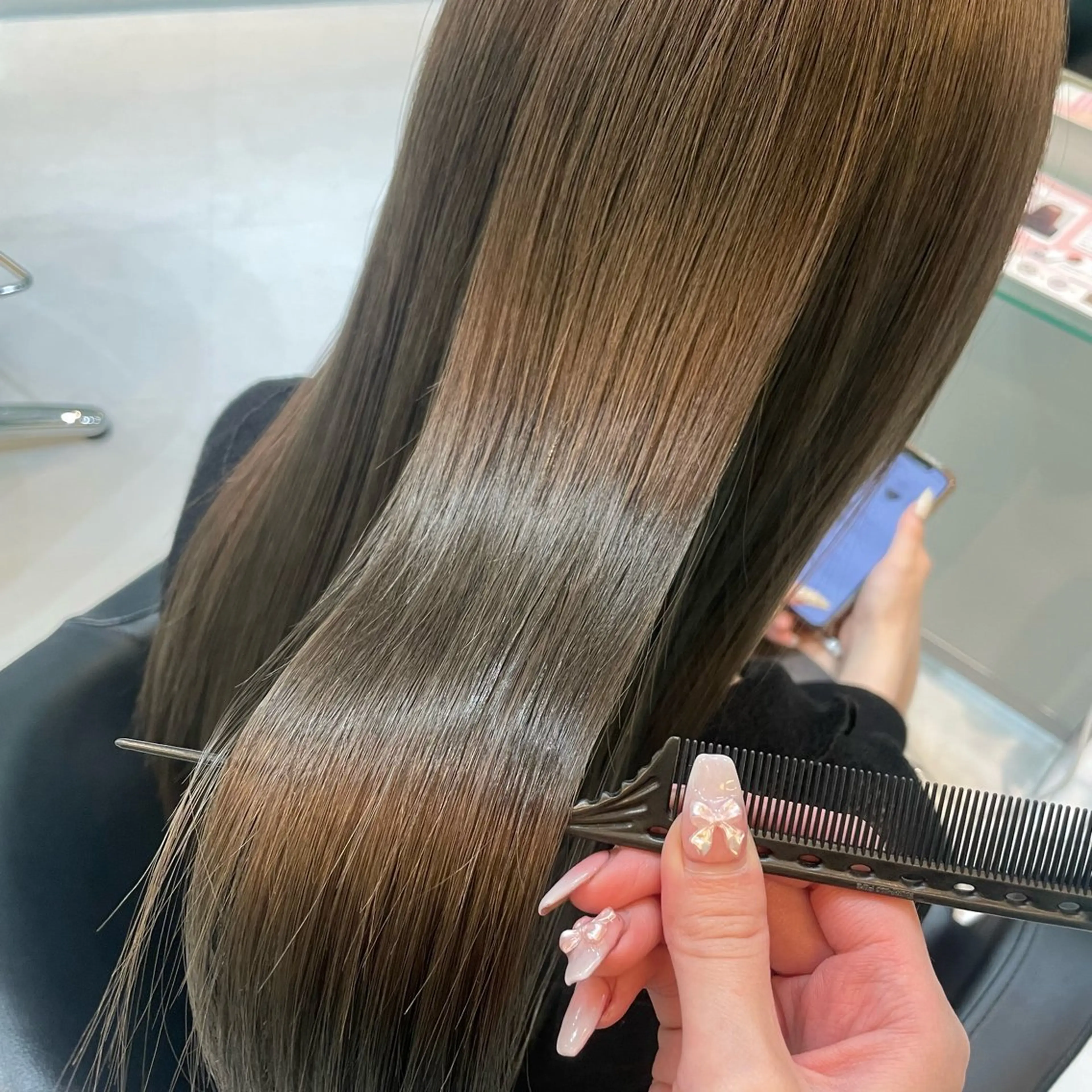 ロング カラー 髪質改善 トリートメント Natsuki‎🤍 透明感×艶カラー🫧のヘアスタイル