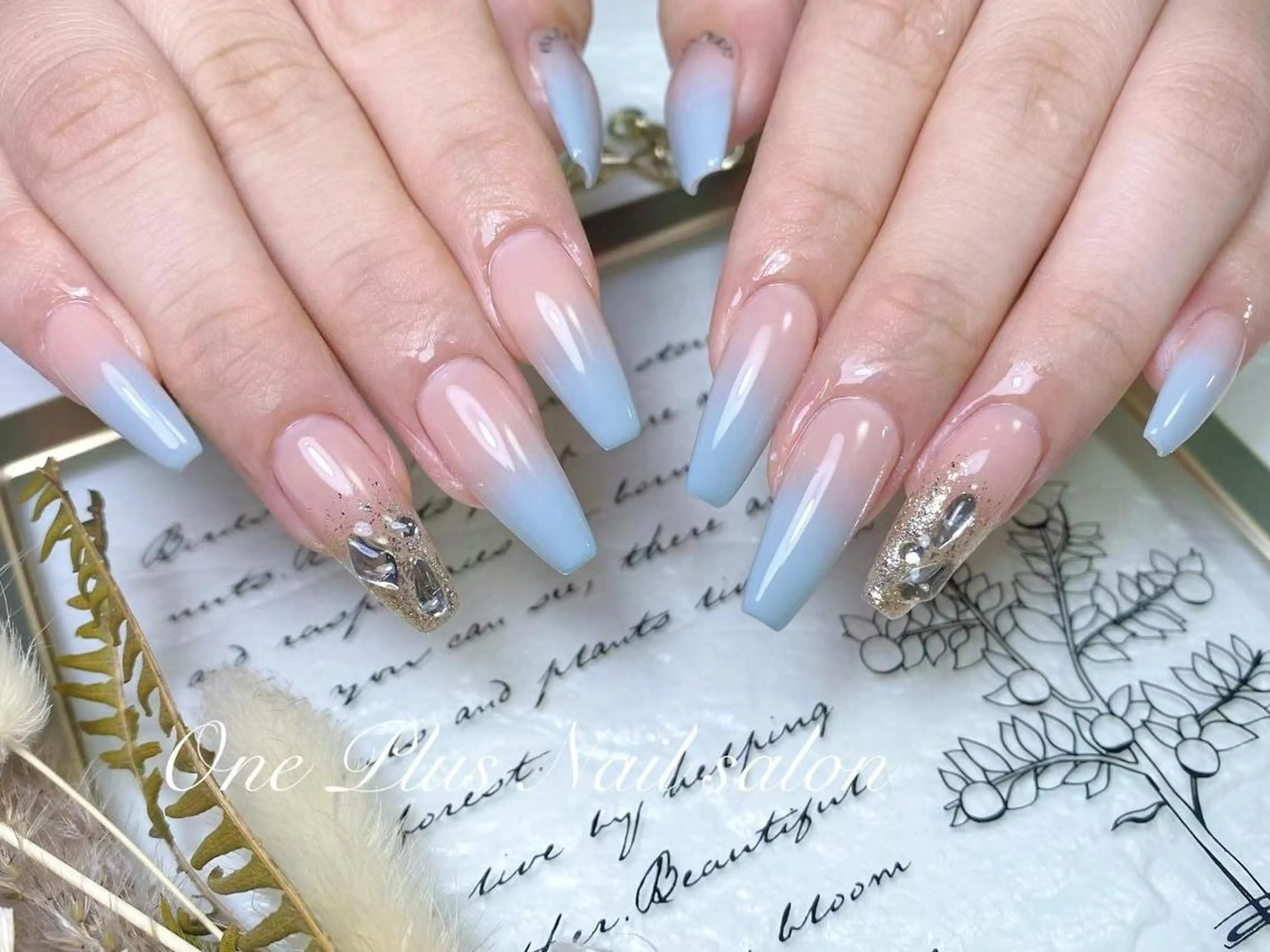 ネイル ハンドネイル One plus あやのネイルデザイン