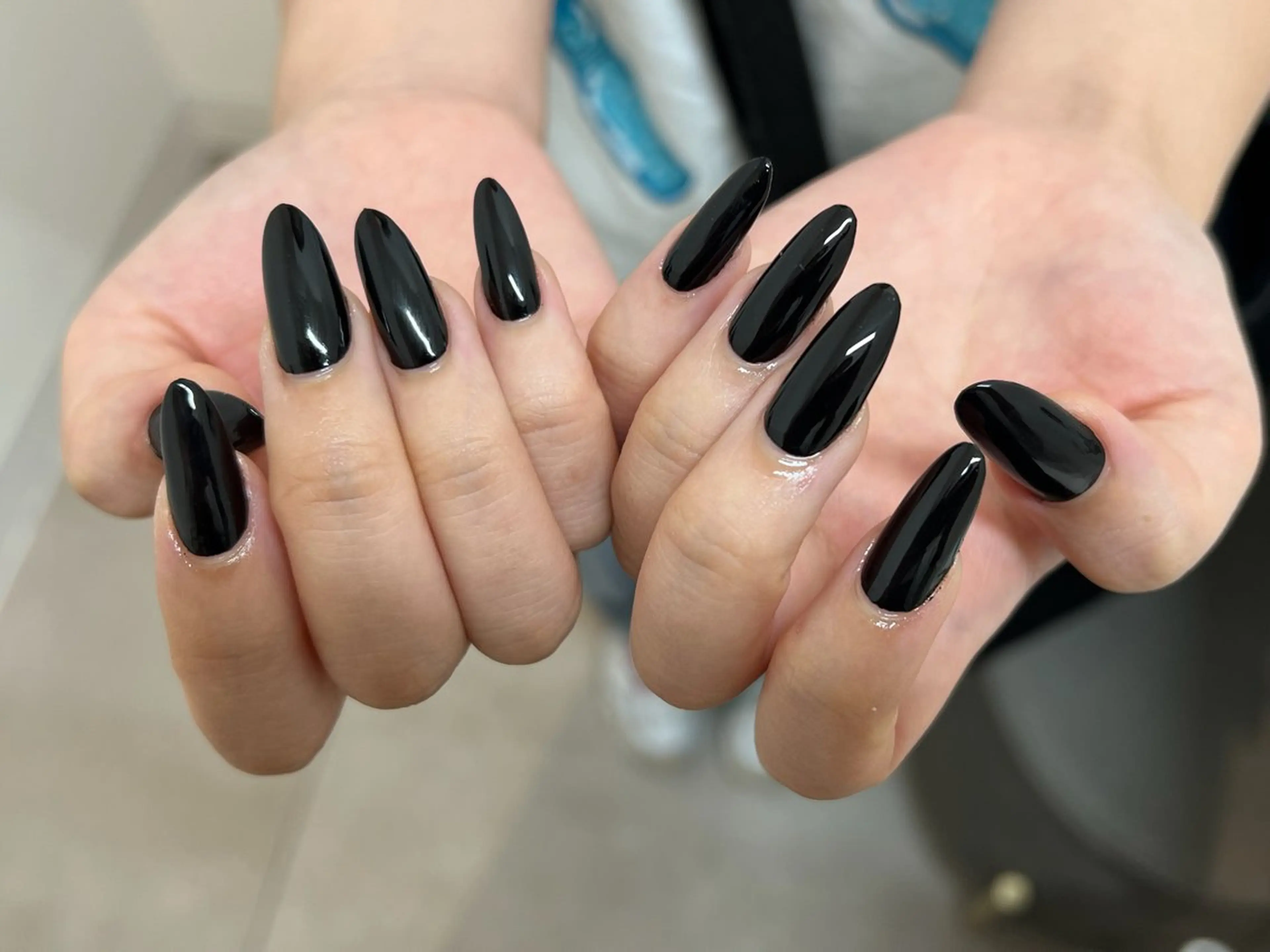 【オフ代込み】スカルプ10本長さだし ワンカラーネイルの写真