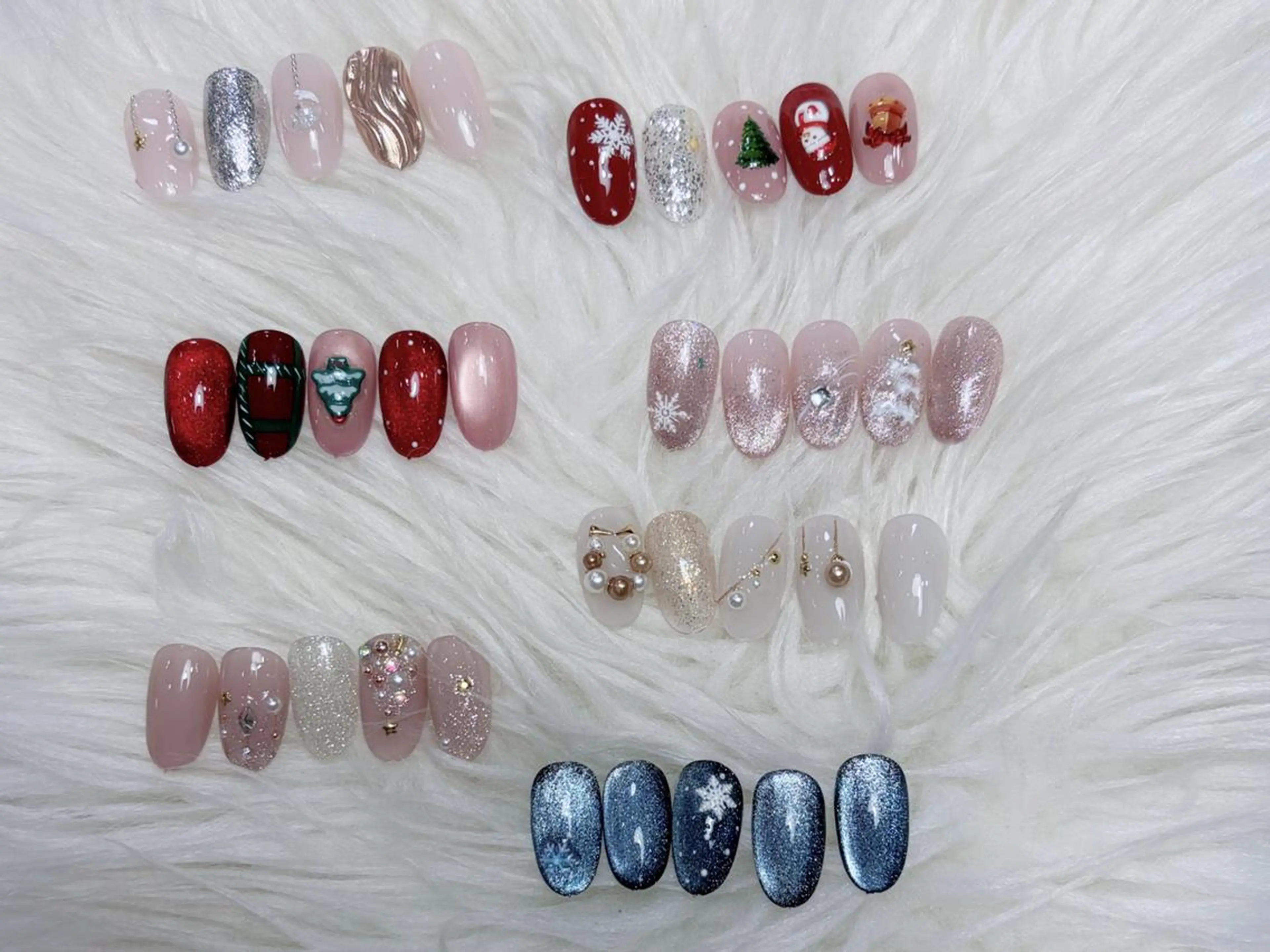 ハンド　自爪🌈ジェルオフ無料　🎄クリスマス定額デザイン9種　￥6480の写真