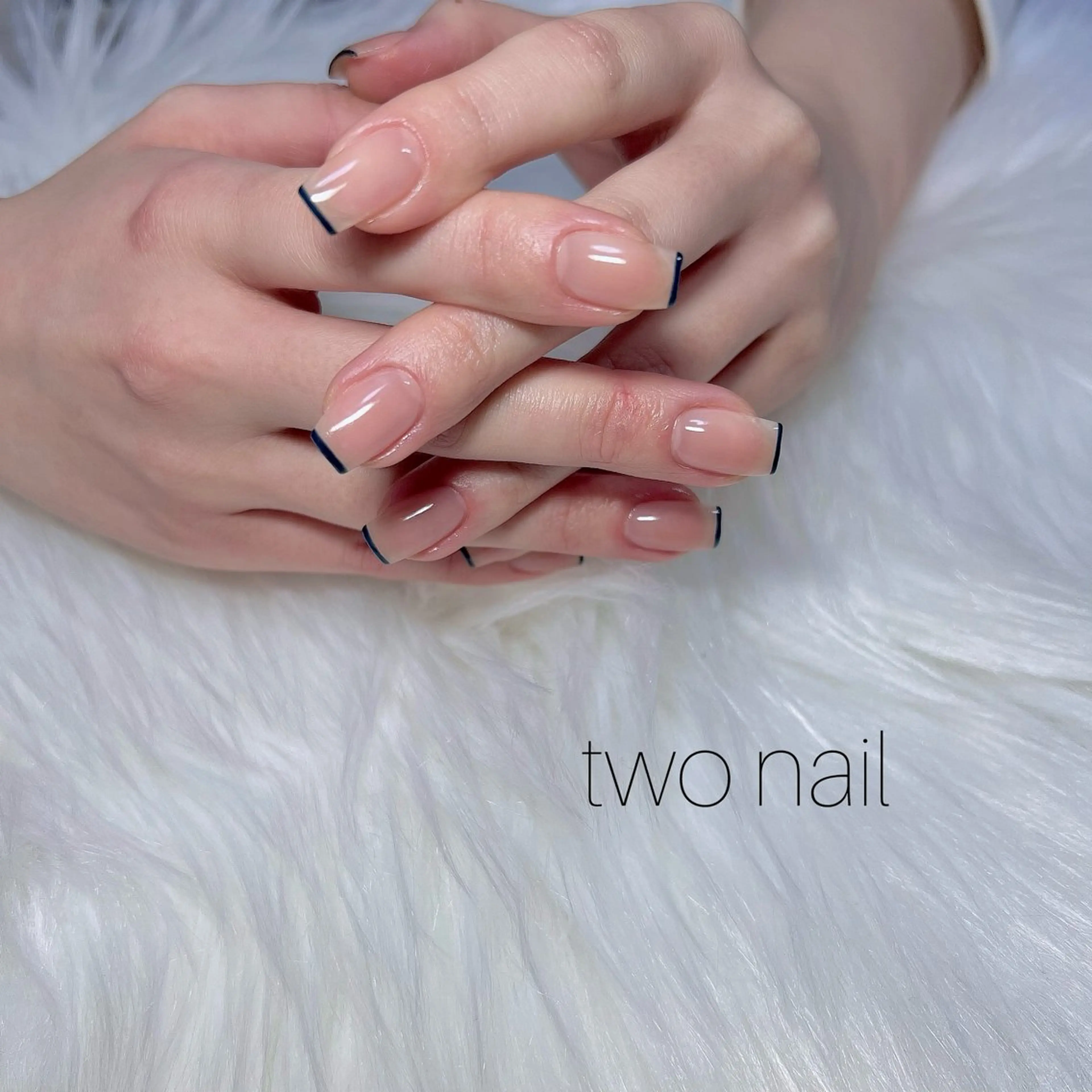 ネイル アートネイル ブラウン ネイルチップ ホワイト ハンドネイル two nailのネイルデザイン
