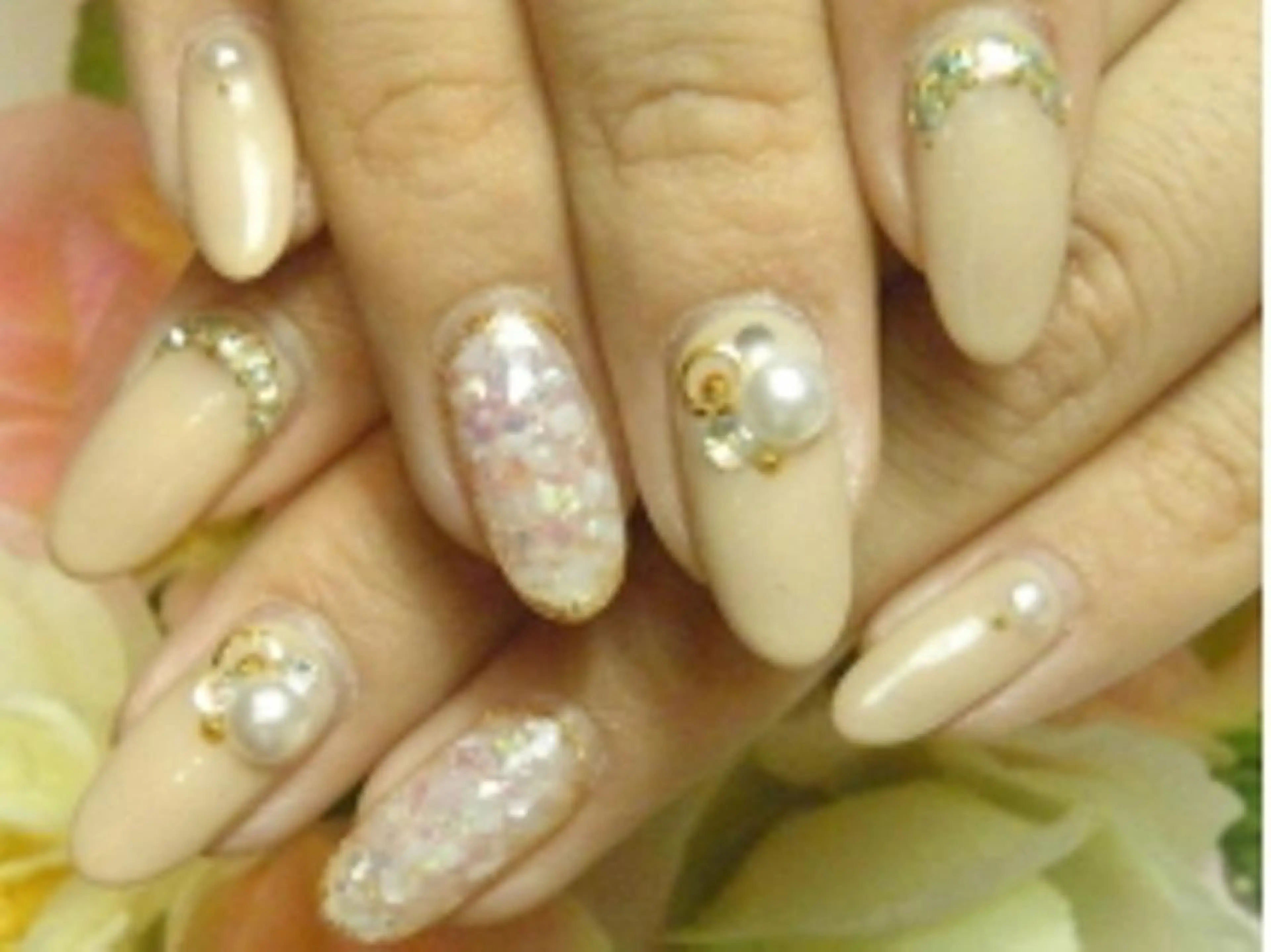 ネイル Nest 三田のマツエク・マツパデザイン