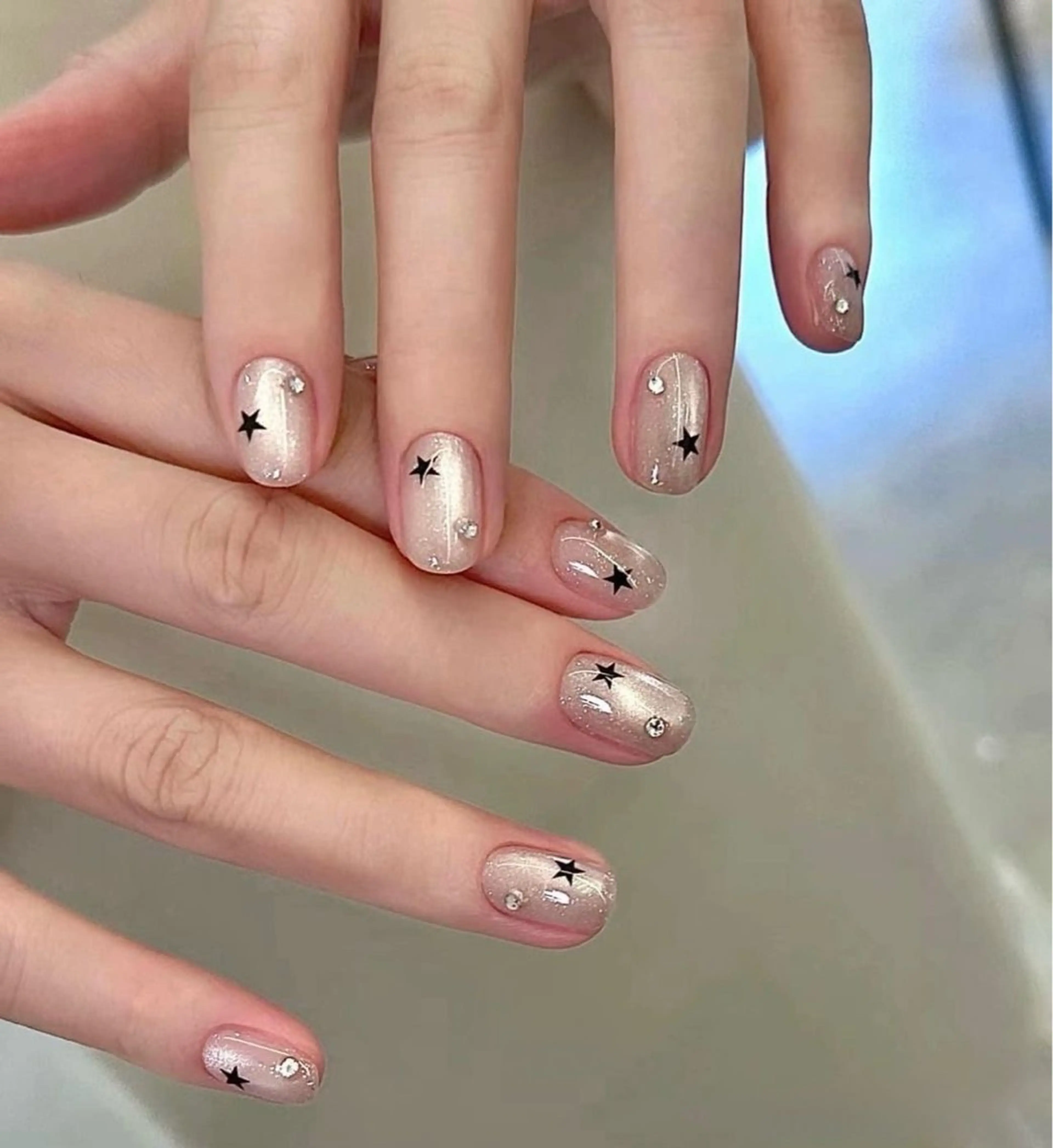 ネイル 長さ出し フレンチネイル グラデーション 卒業式 マグネットネイル ハンドネイル MIHANA NAILのネイルデザイン